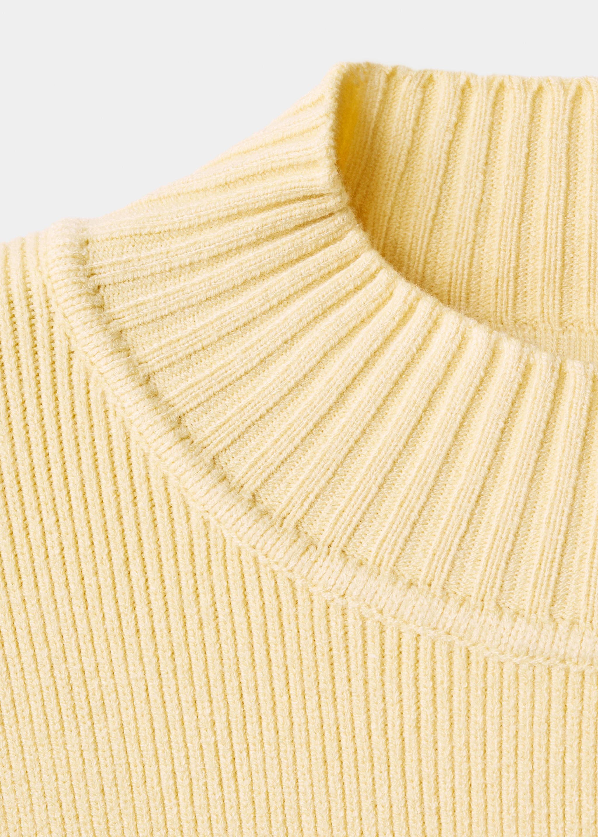 High collar sweater - Details of the article 8