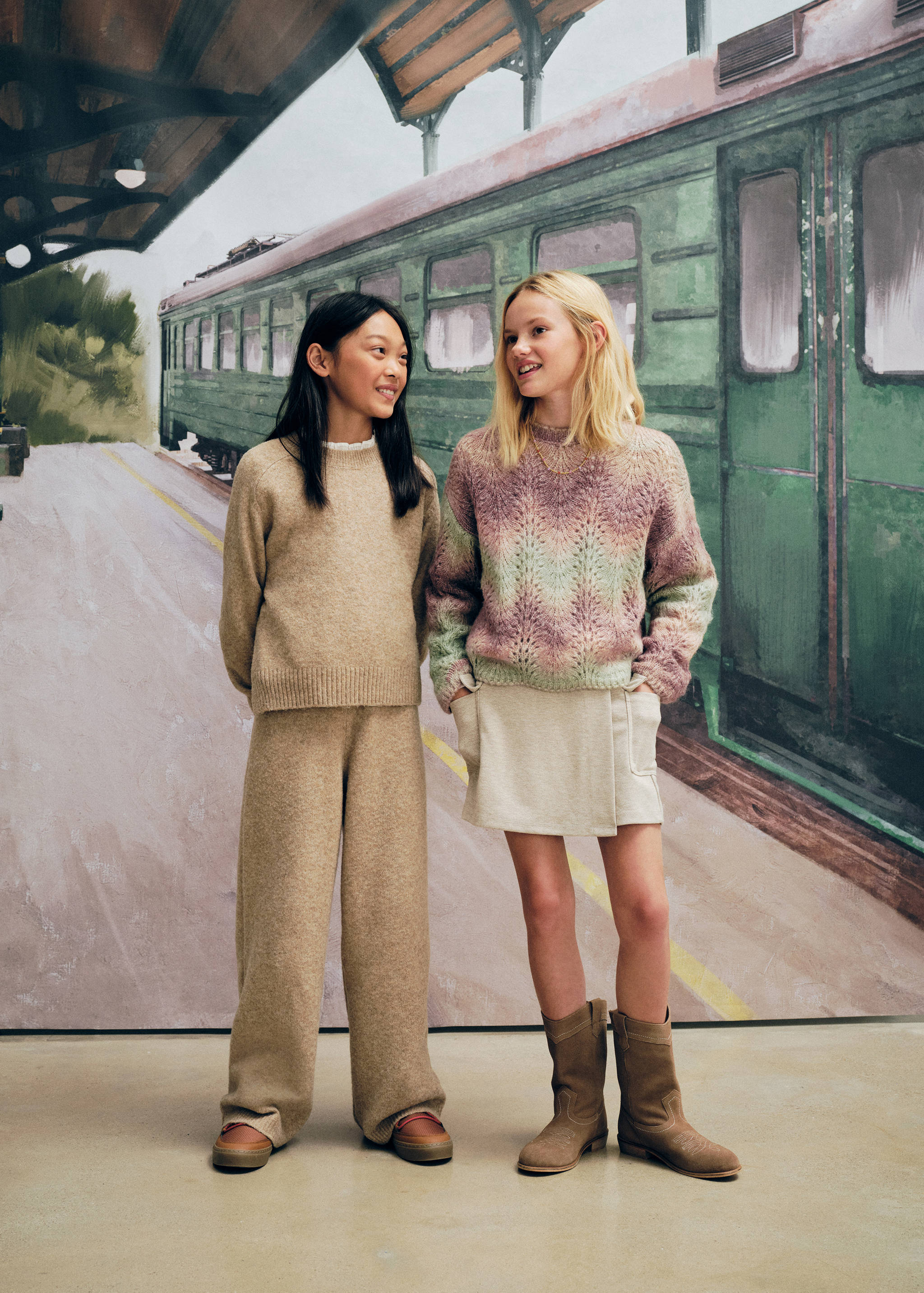 Multi-coloured knit sweater - Details of the article 5