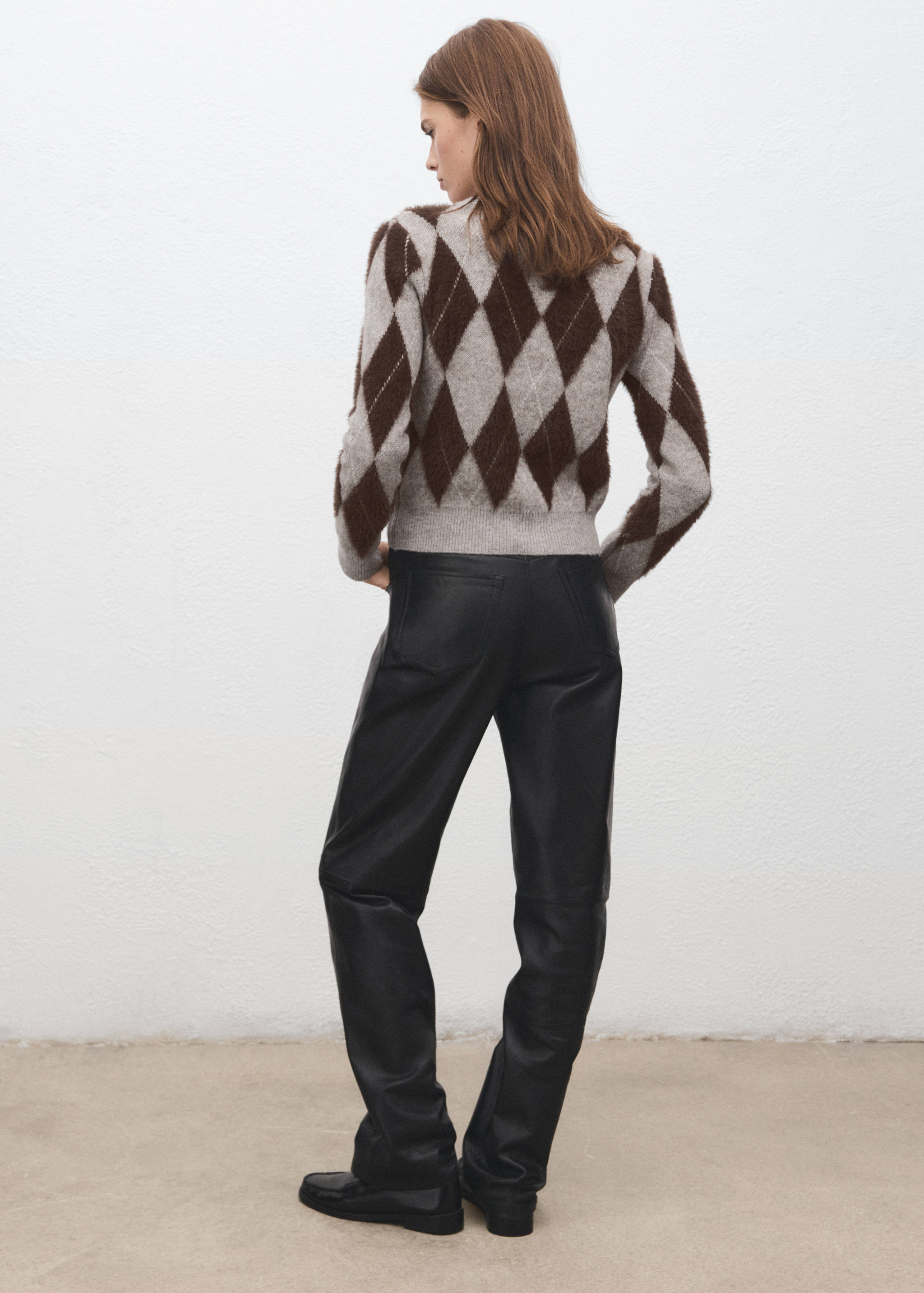 Argyle knit sweater - Reverse of the article