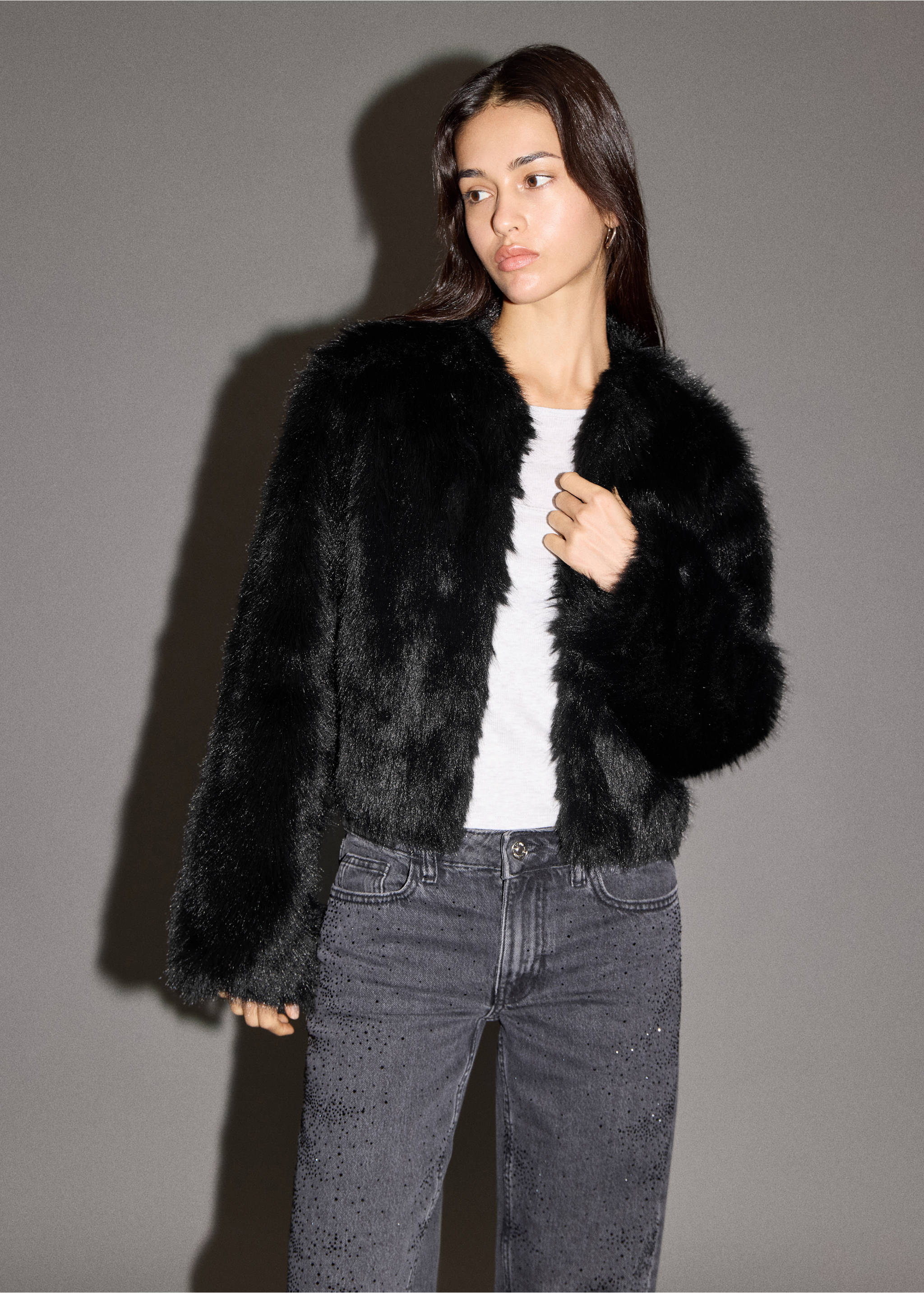 Short faux-fur coat - Medium plane, Black. Ref: 17007887-00.