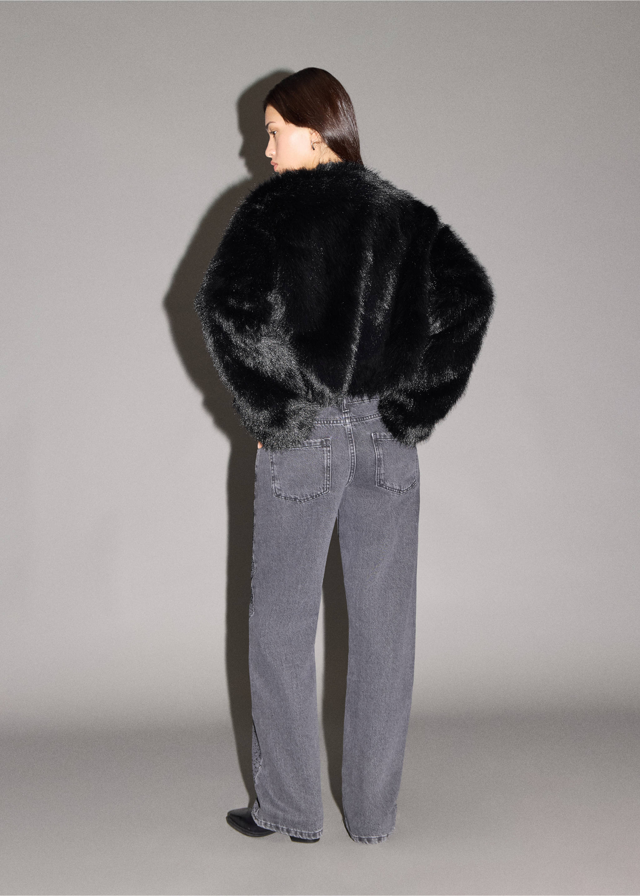 Short faux-fur coat - Reverse of the article, Black. Ref: 17007887-00.