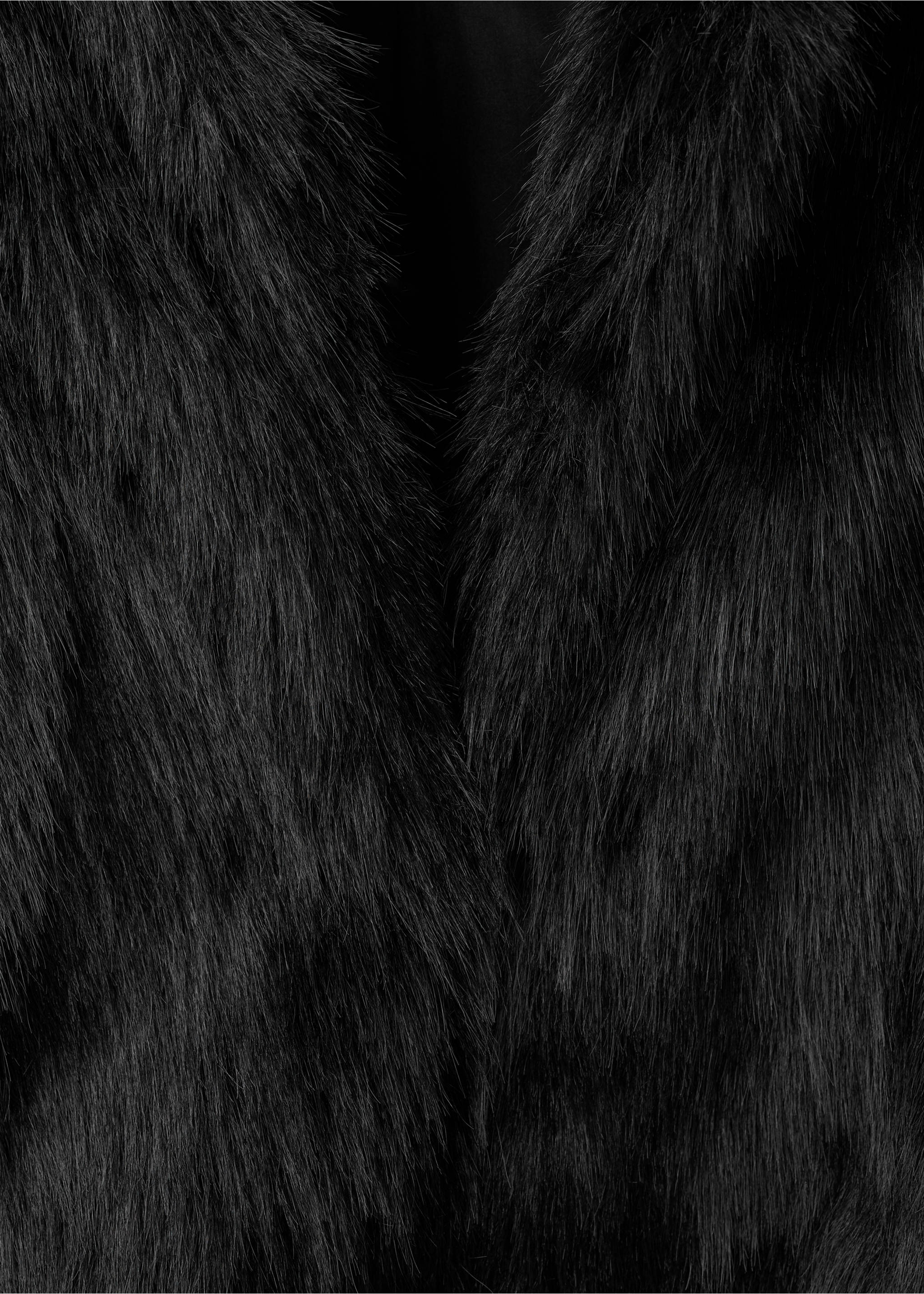 Short faux-fur coat - Details of the article 8, Black. Ref: 17007887-00.