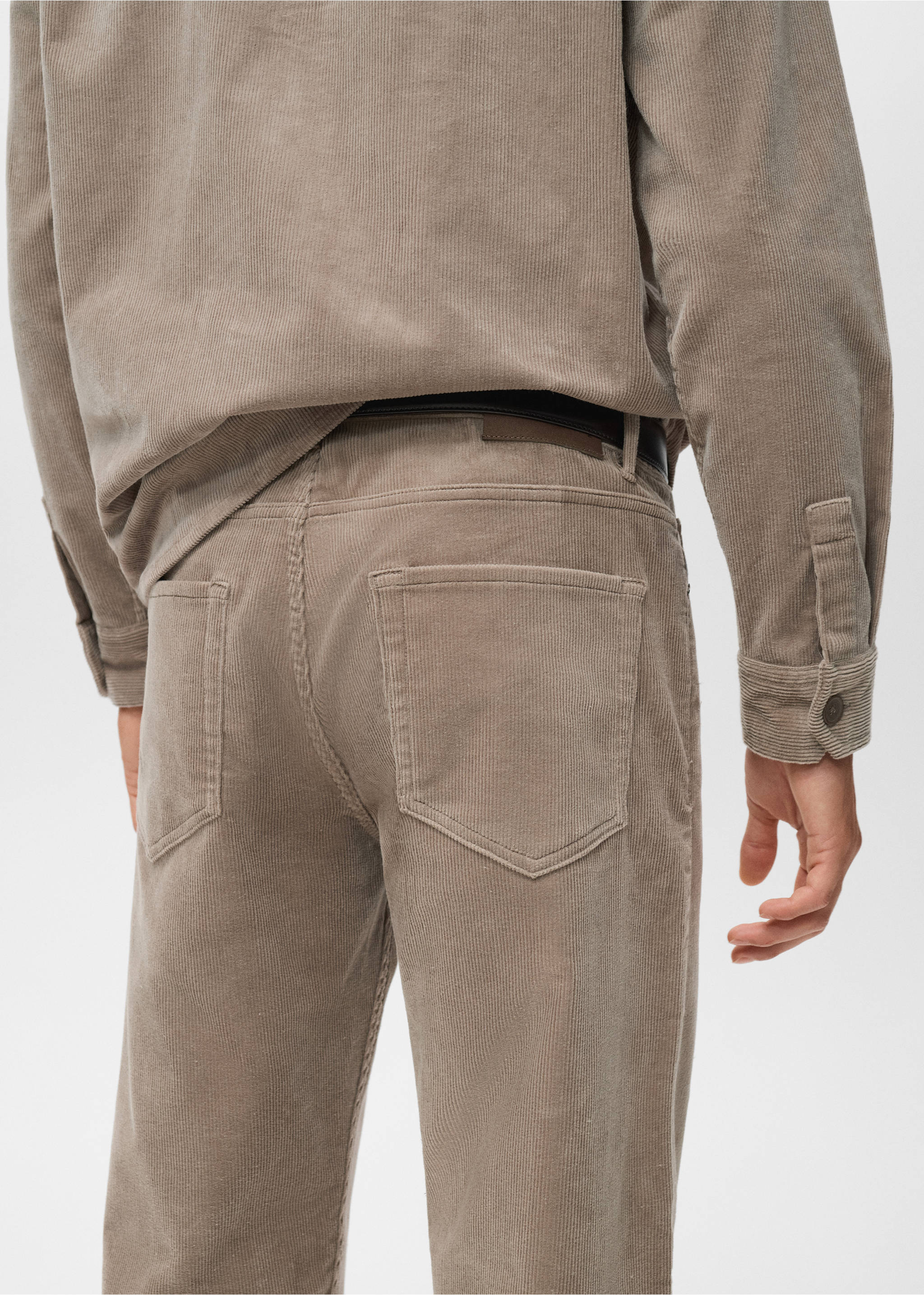 Pantalón pana regular fit - Detalle del artículo 3, Gris visón. Ref: 17007889-00.