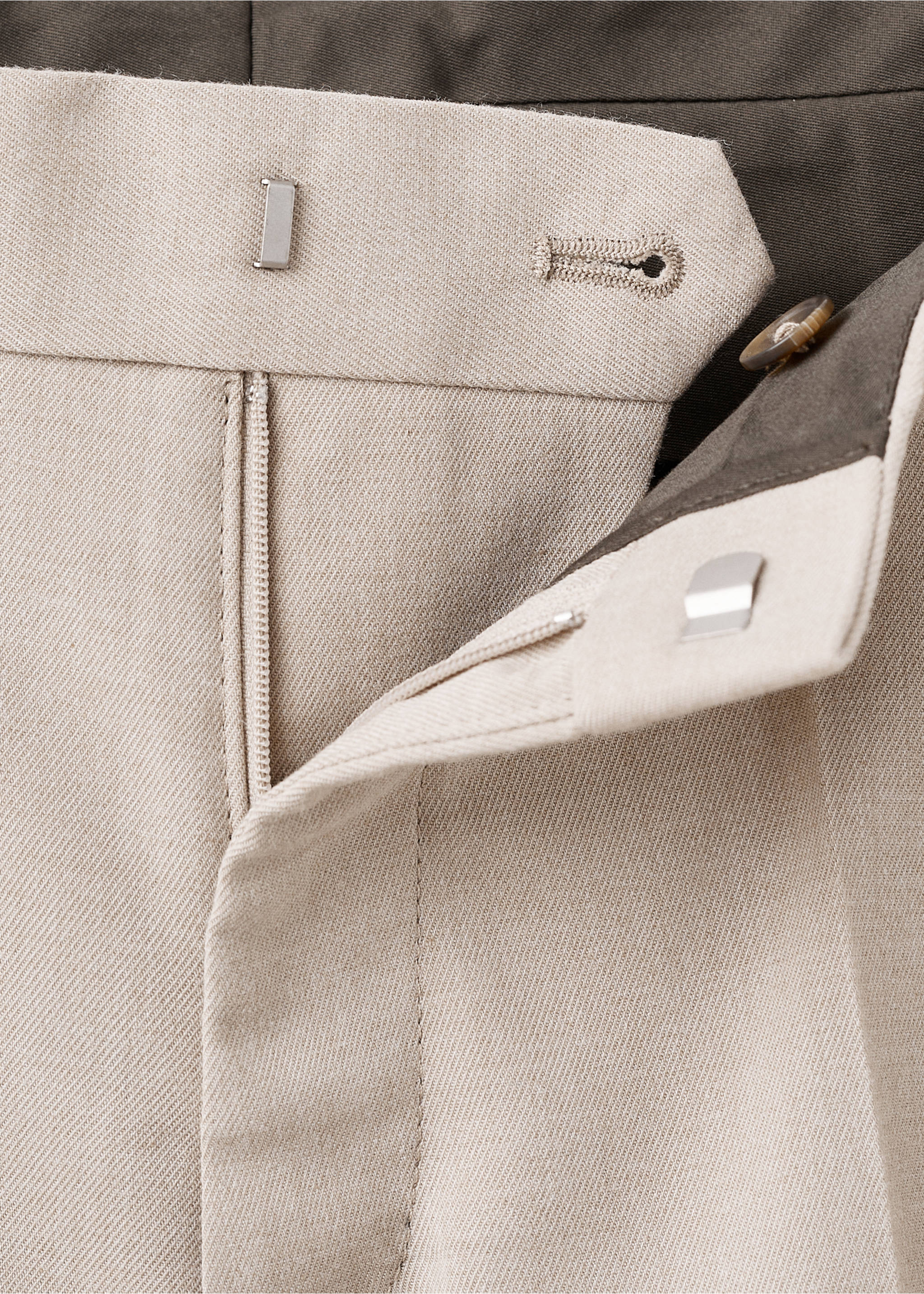 Fluid regular-fit trousers - Details of the article 8, Beige. Ref: 17007890-00.