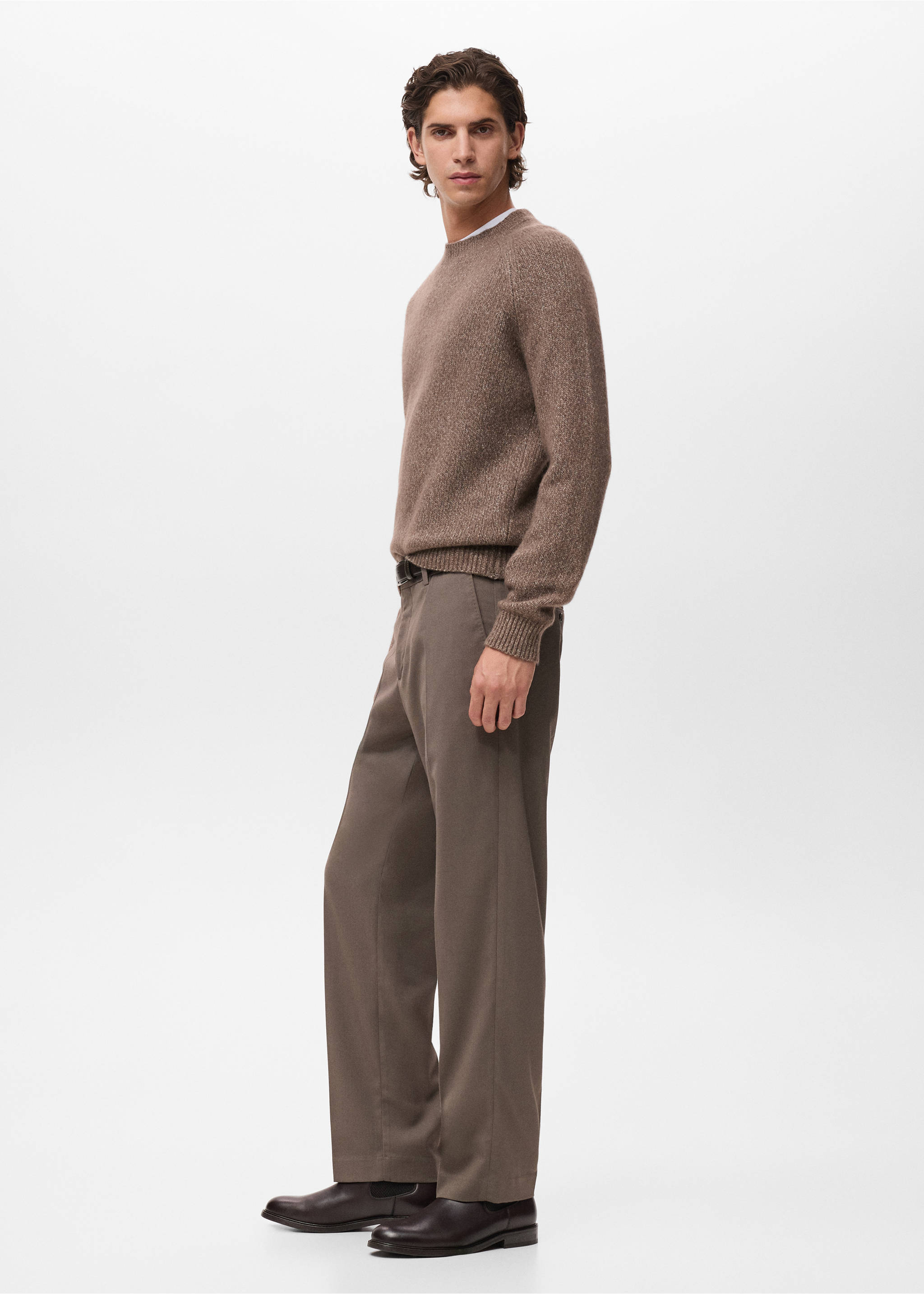 Fluid regular-fit trousers - Details of the article 2, Medium Brown. Ref: 17007890-00.