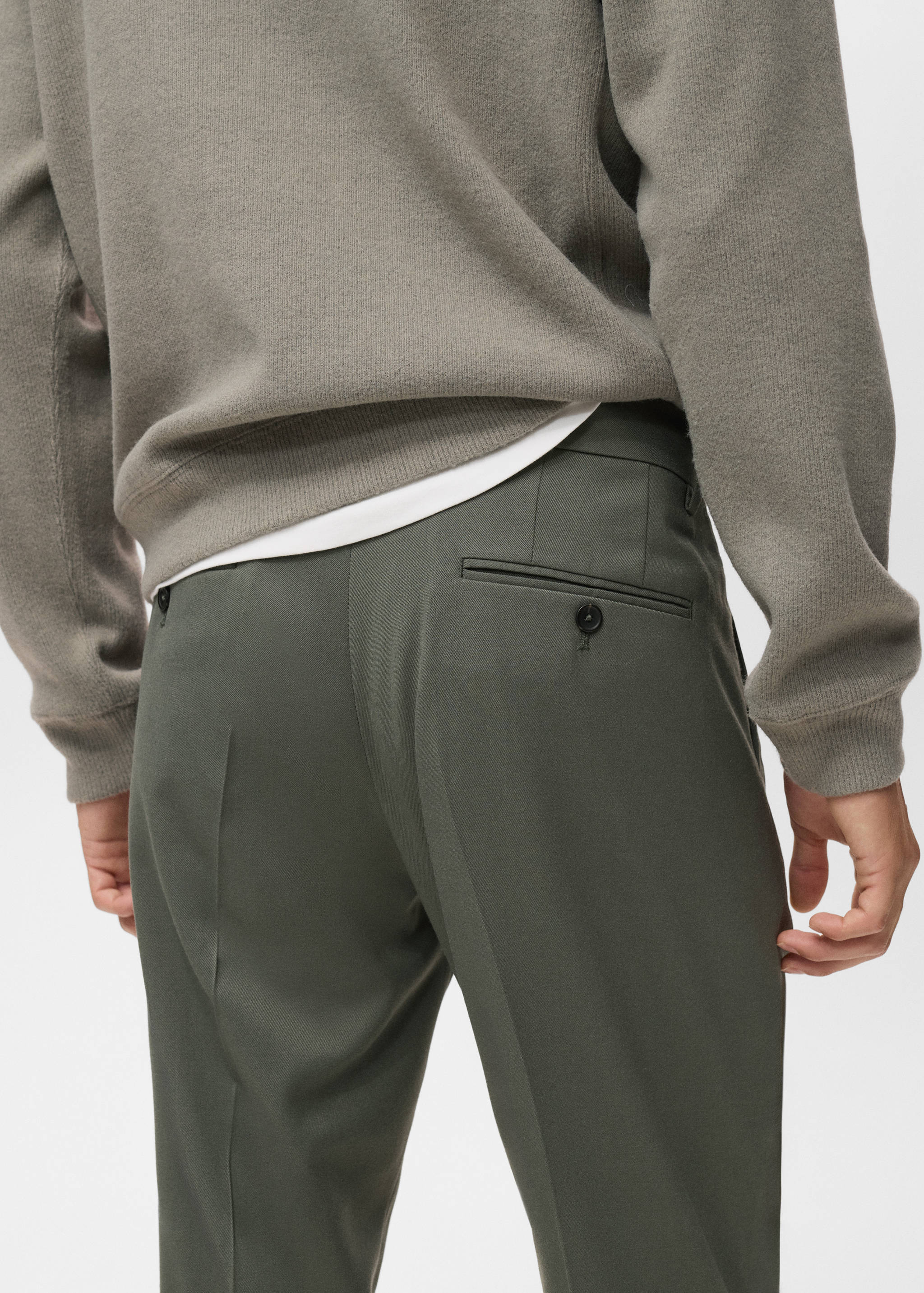 Fluid regular-fit trousers - Details of the article 3