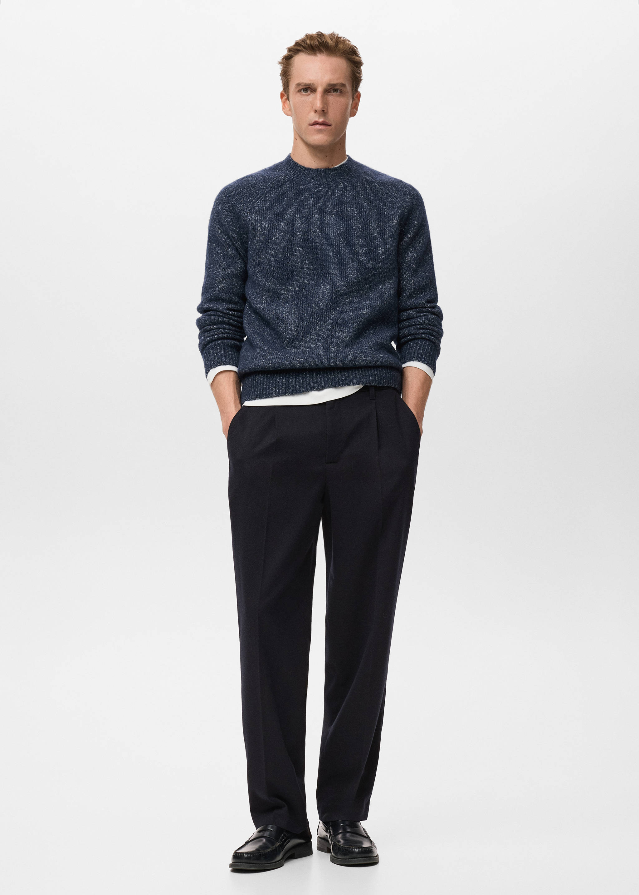 Fine-knit wool-blend sweater - General plane