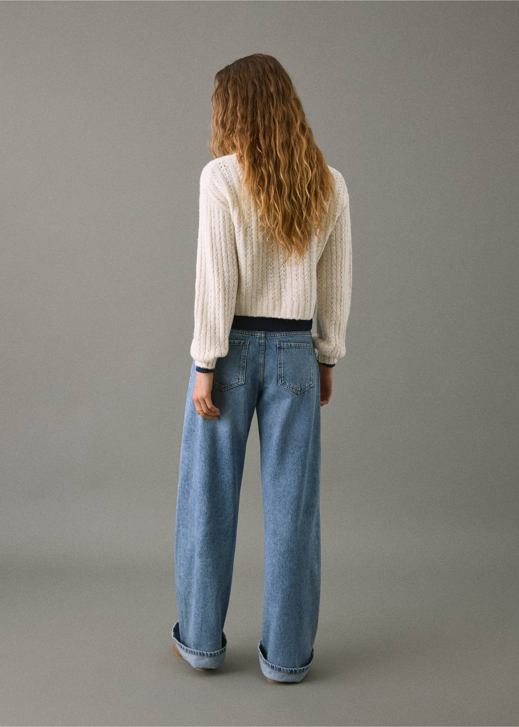 Knitted cropped sweater - Reverse of the article, Ecru. Ref: 17008273-00.