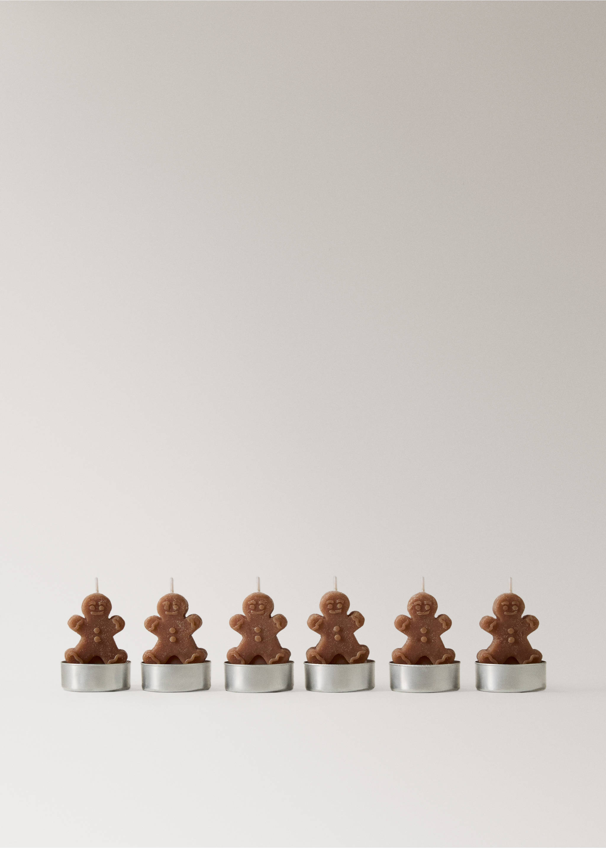 Set of 6 decorative candles with biscuit design - Article without model, Caramel. Ref: 17008288-00.