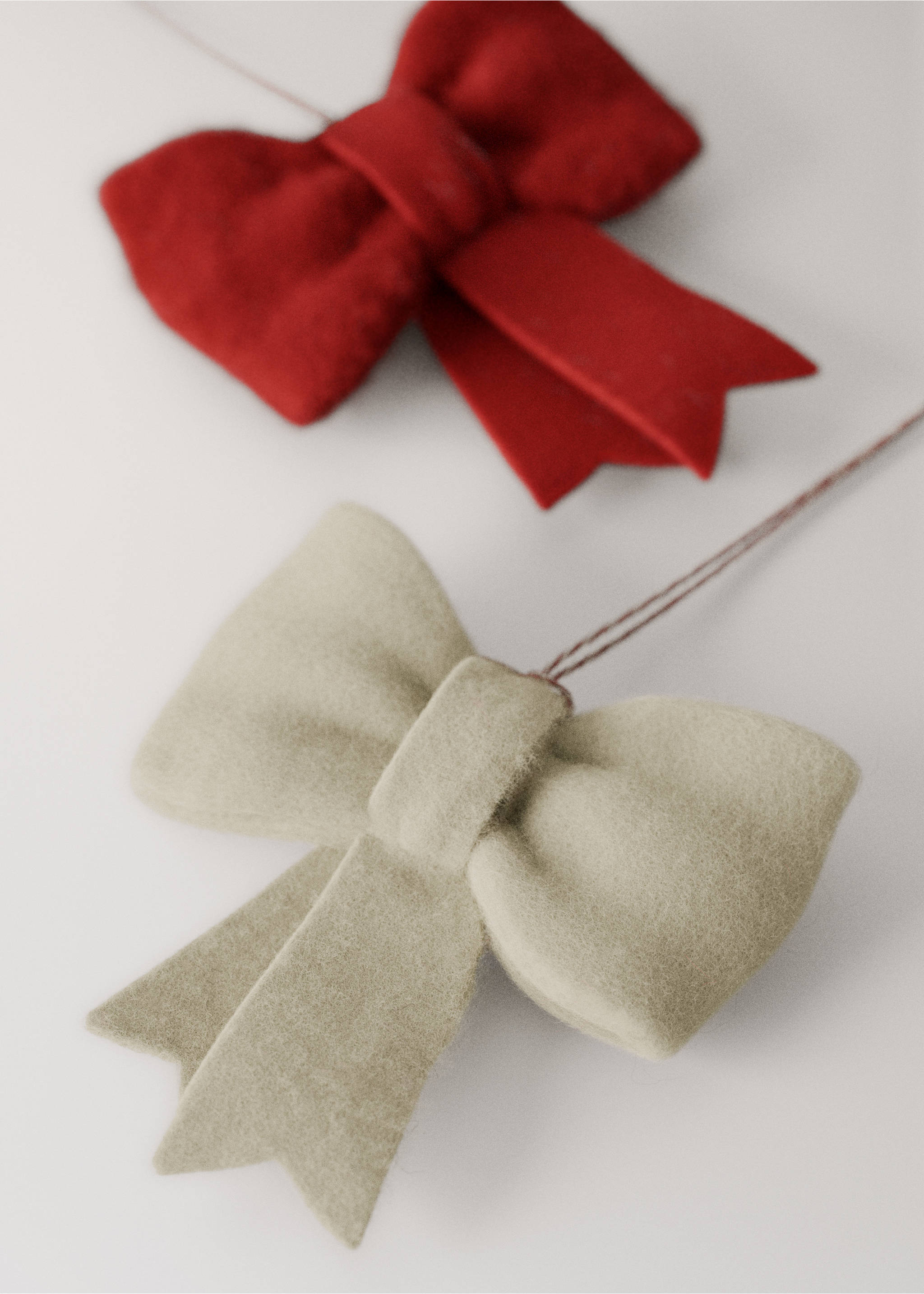 Felt bow decorations - Details of the article 3, White. Ref: 17008296-00.