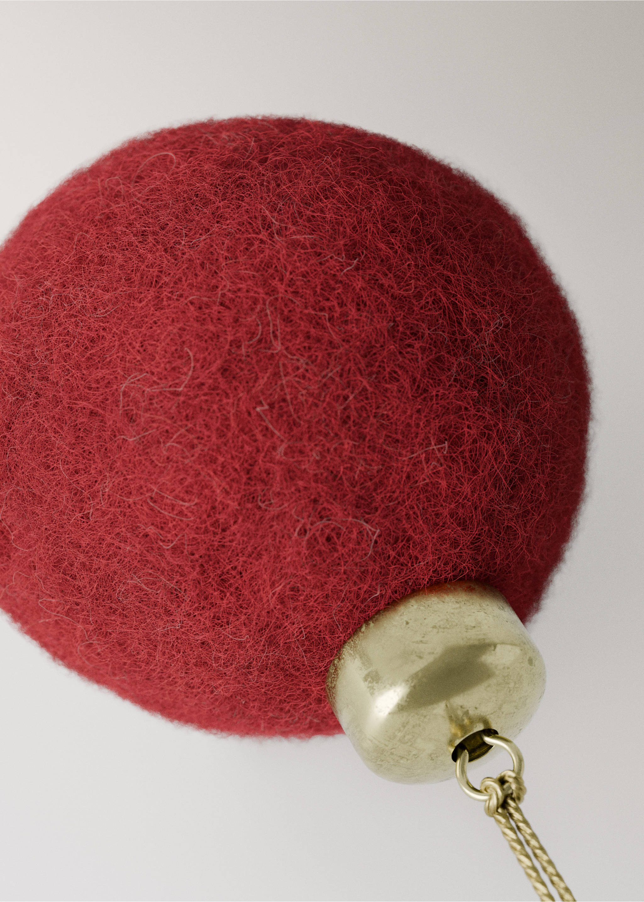 Felt bauble tree decorations - Details of the article 3, Red. Ref: 17008298-00.