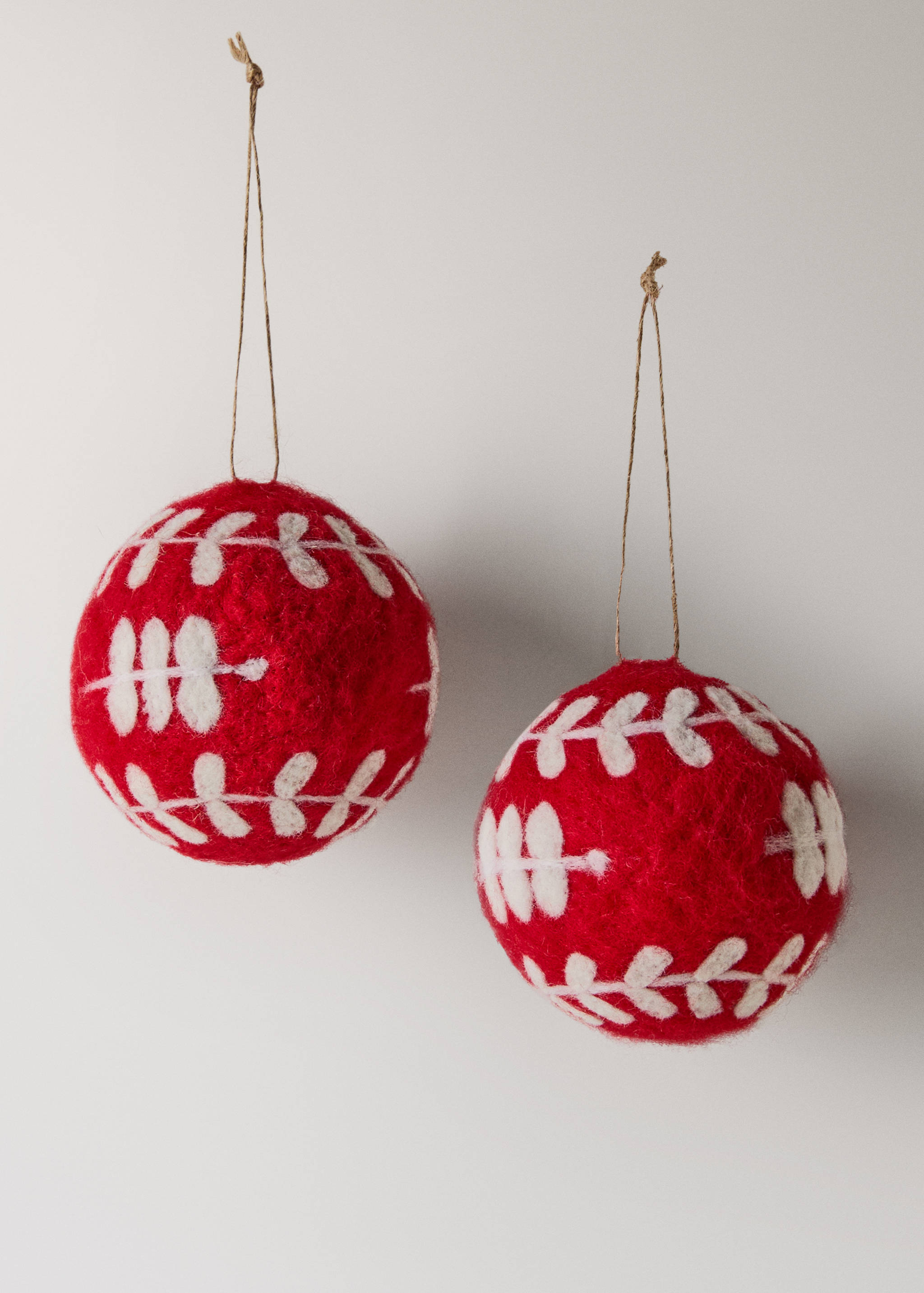 Felt tree ornaments - Article without model