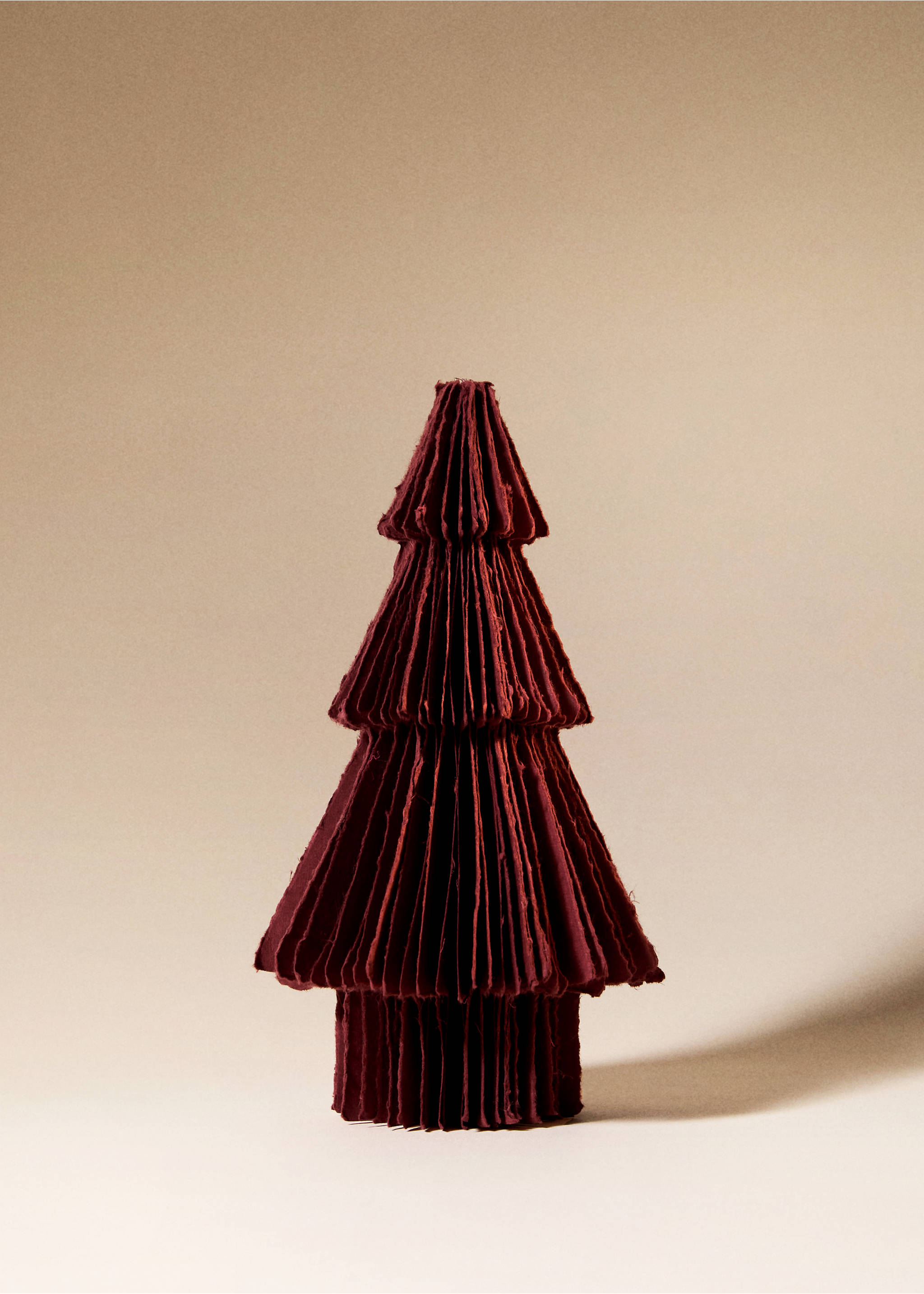 Small paper Christmas tree - General plane, Maroon. Ref: 17008334-00.