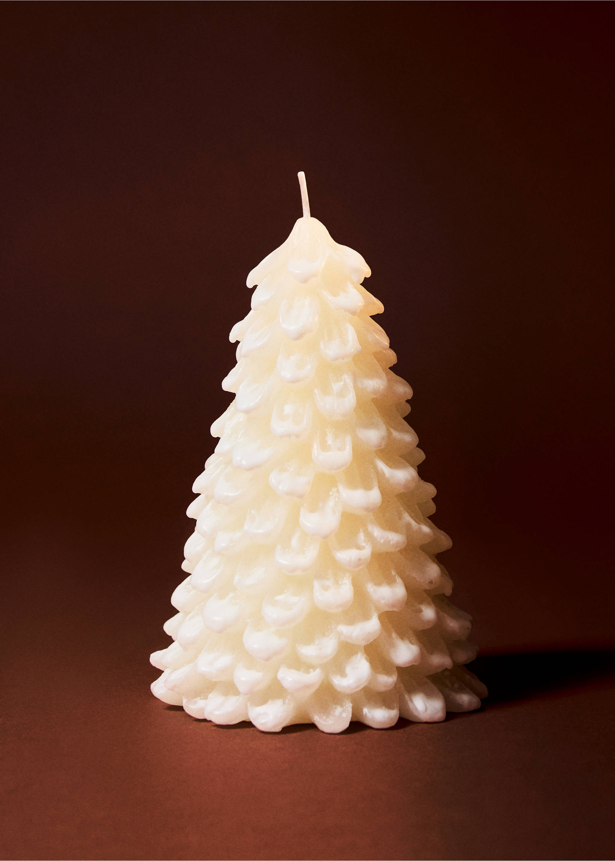Decorative snow-covered fir candle - General plane, Ecru. Ref: 17008645-00.