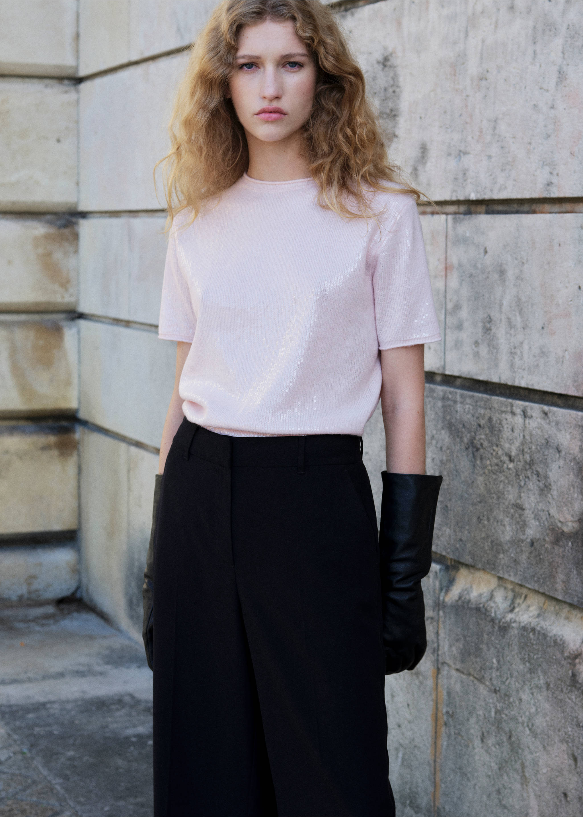 Short-sleeved sequin sweater - Medium plane, Pastel Pink. Ref: 17009127-00.