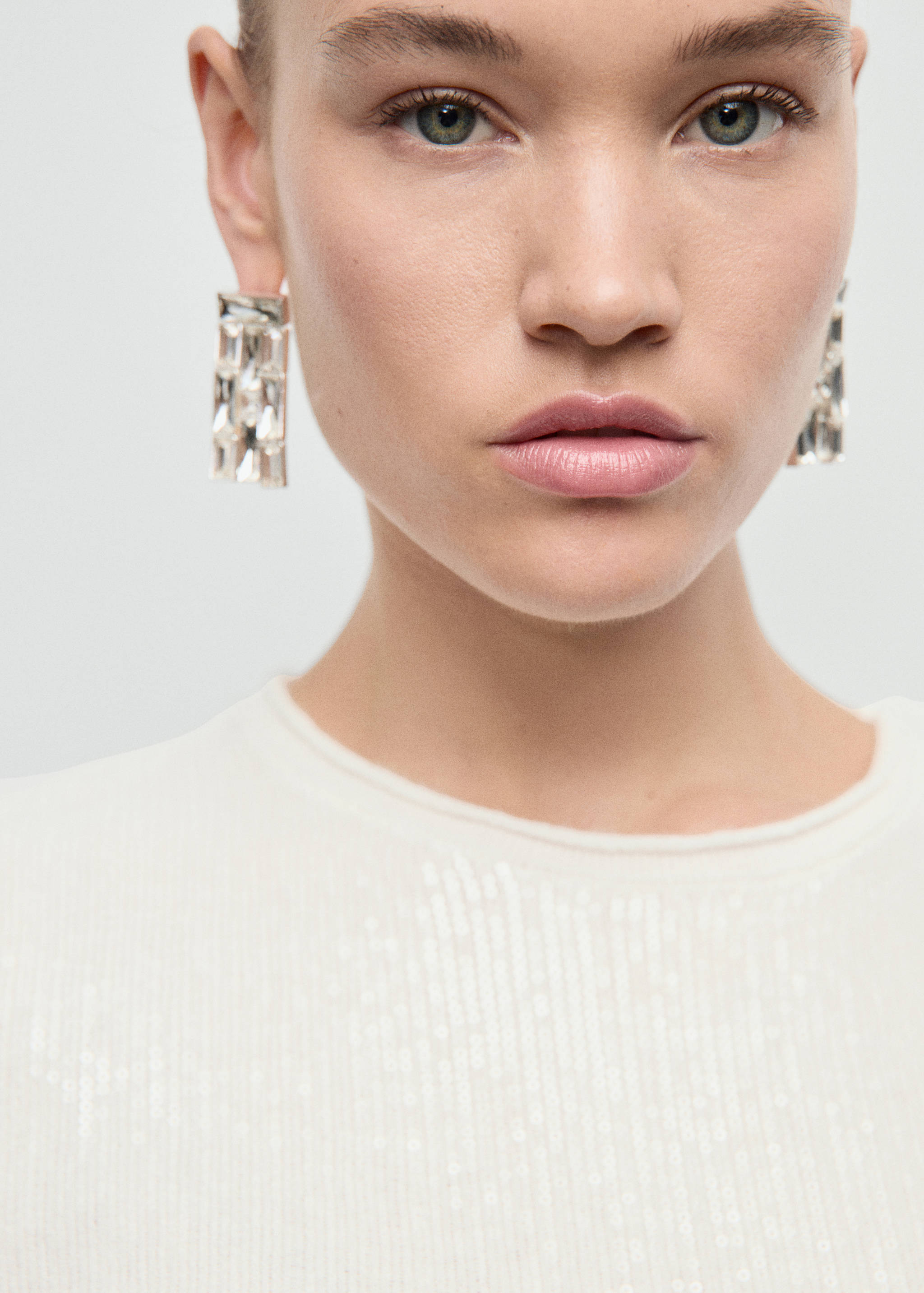 Short-sleeved sequin sweater - Details of the article 4