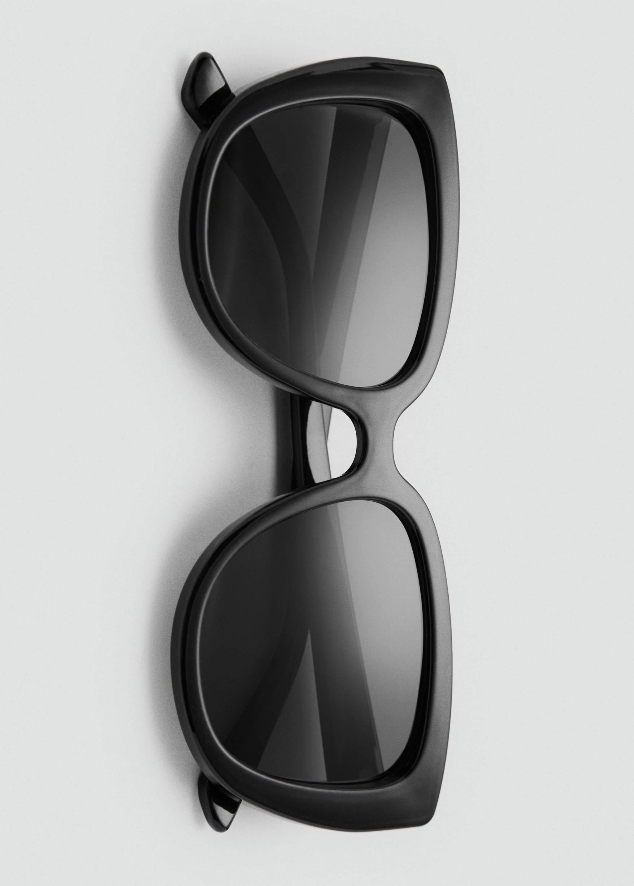 Resin frame sunglasses - Details of the article 2