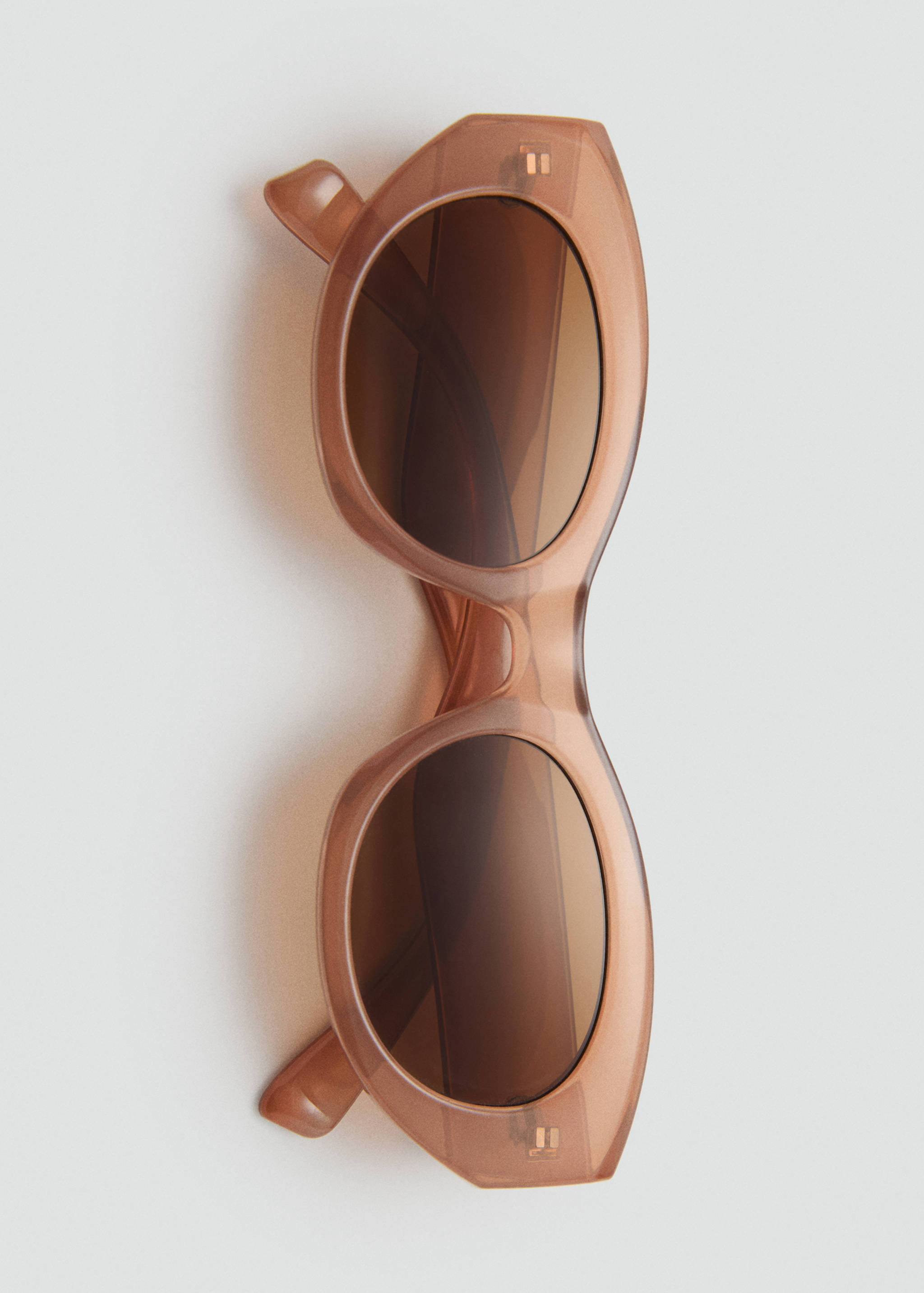 Resin frame sunglasses - Details of the article 2