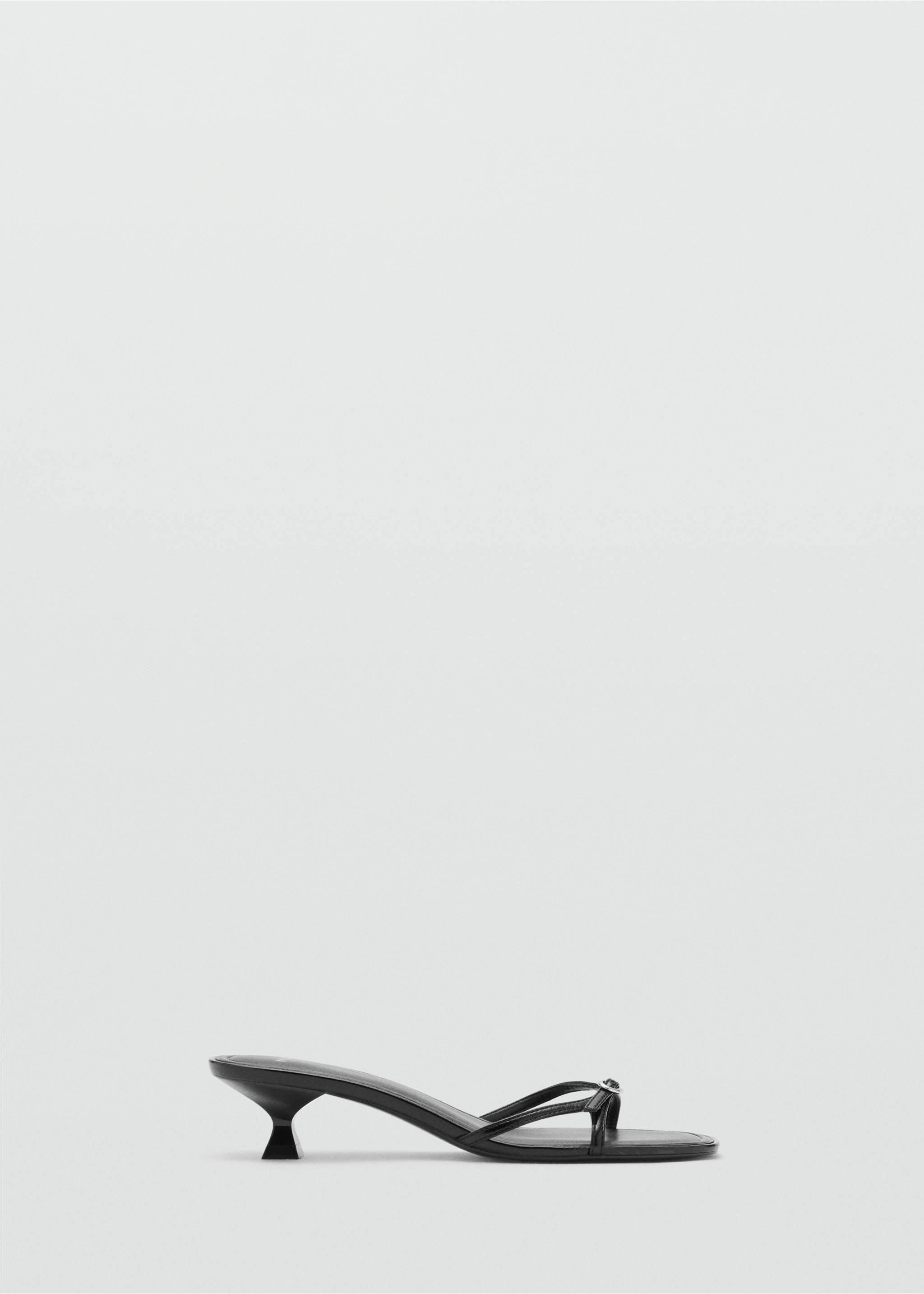 Heeled sandals with buckle detail - Article without model, Black. Ref: 17011154-00.