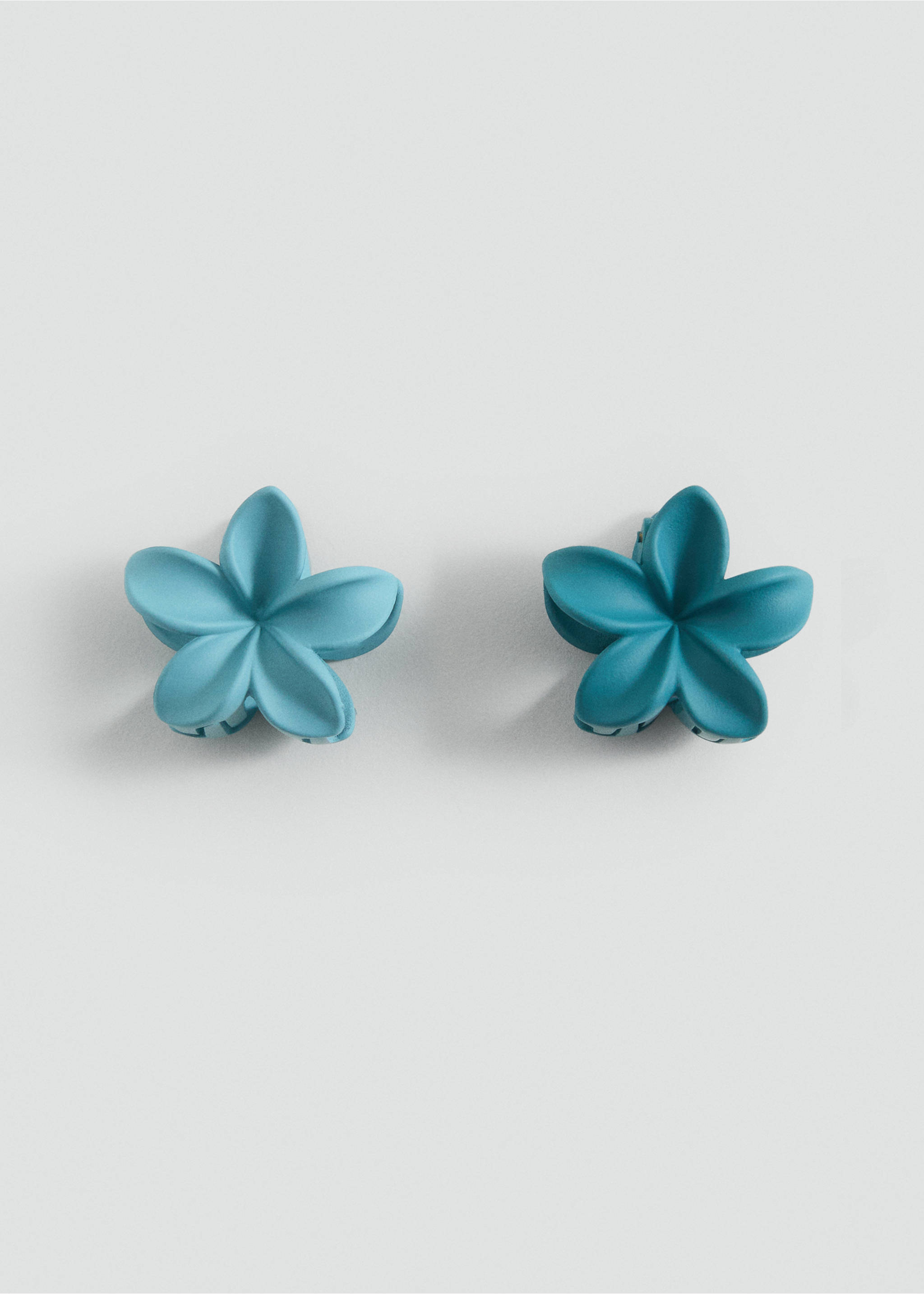 Barrette à cheveux fleurs - Article sans modèle, Bleu. Ref: 17011163-00.