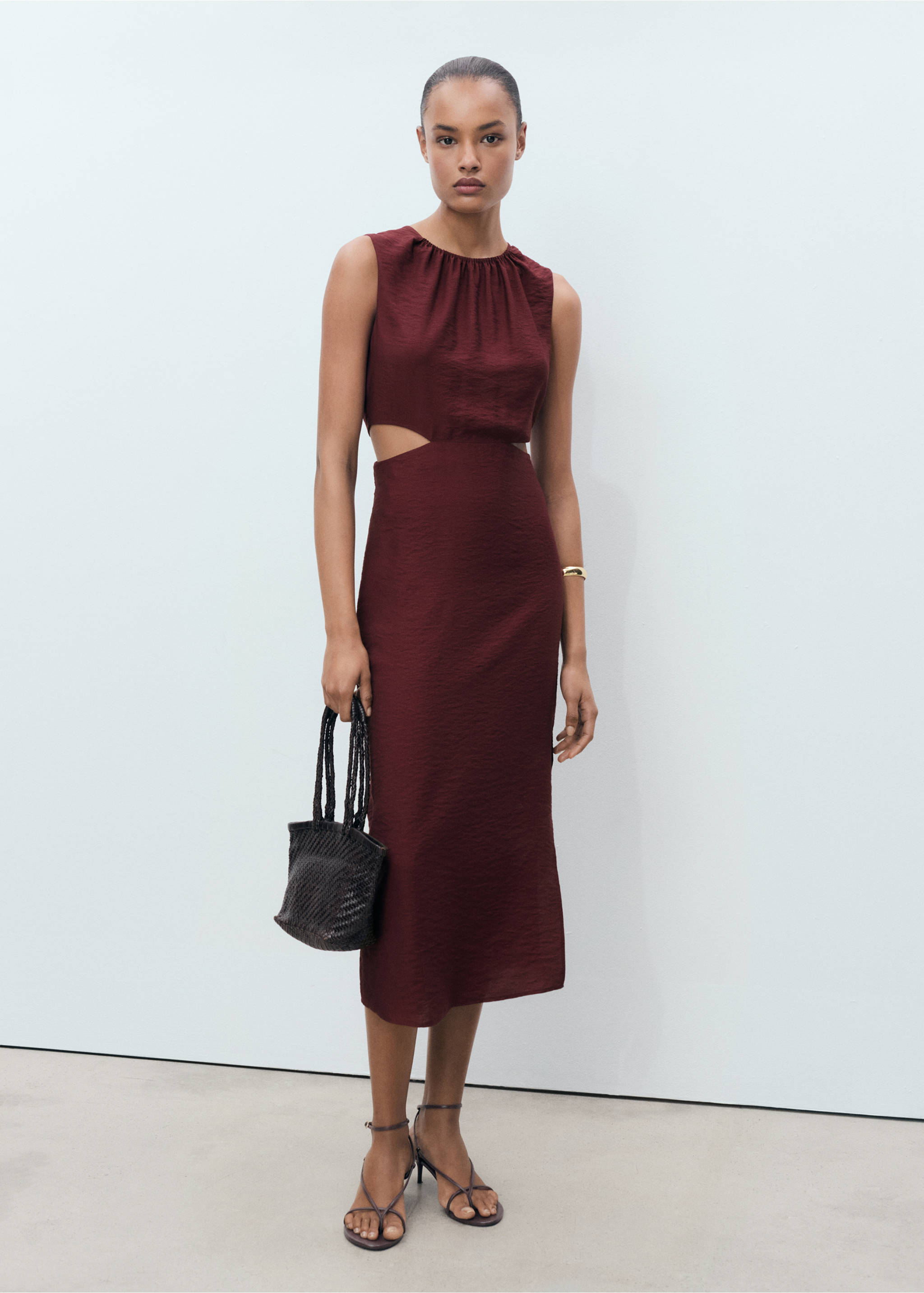 Midi-dress with cut-out - General plane, Maroon. Ref: 17011166-00.