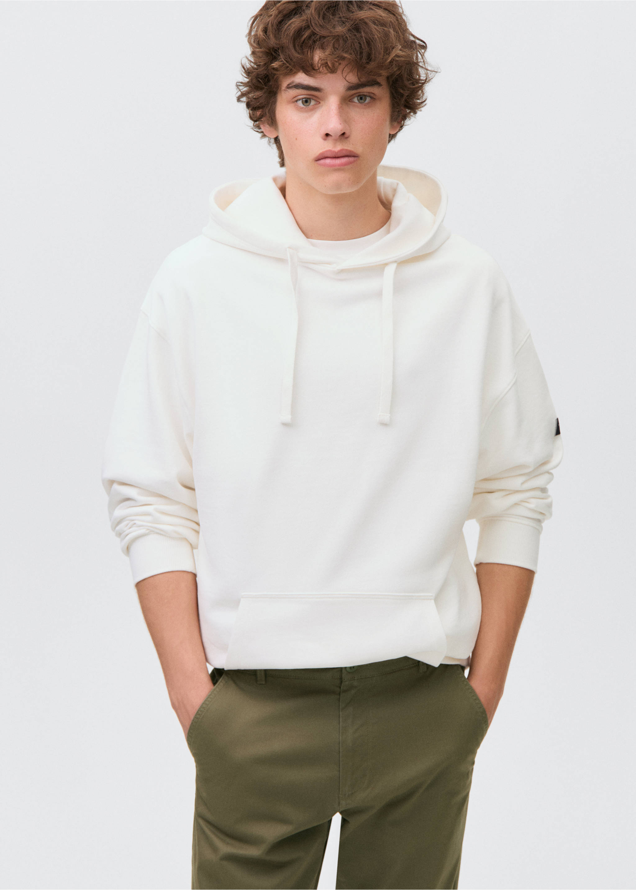 Stretchy chinos - Details of the article 1, Khaki. Ref: 17011216-00.
