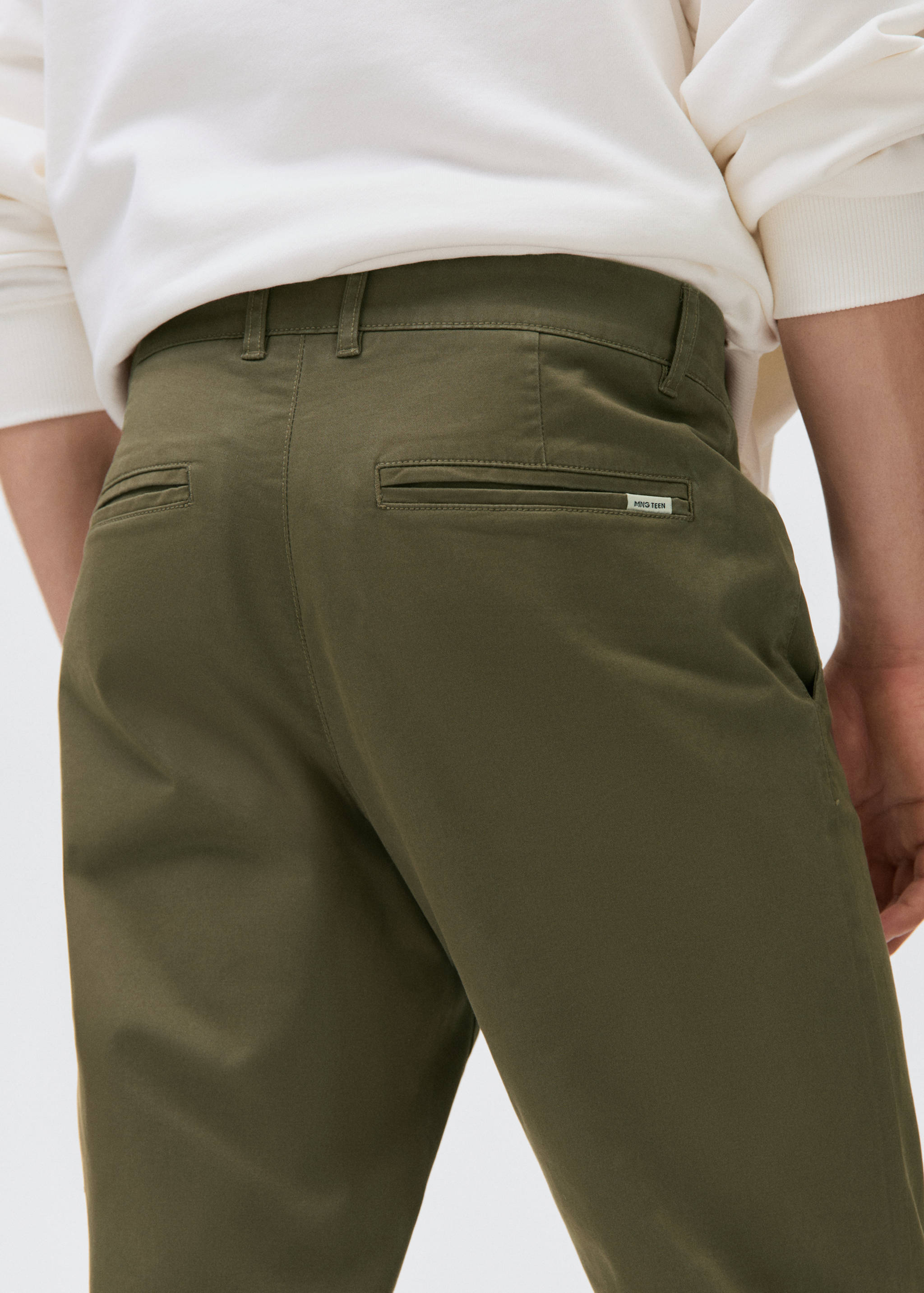 Stretchy chinos - Details of the article 3