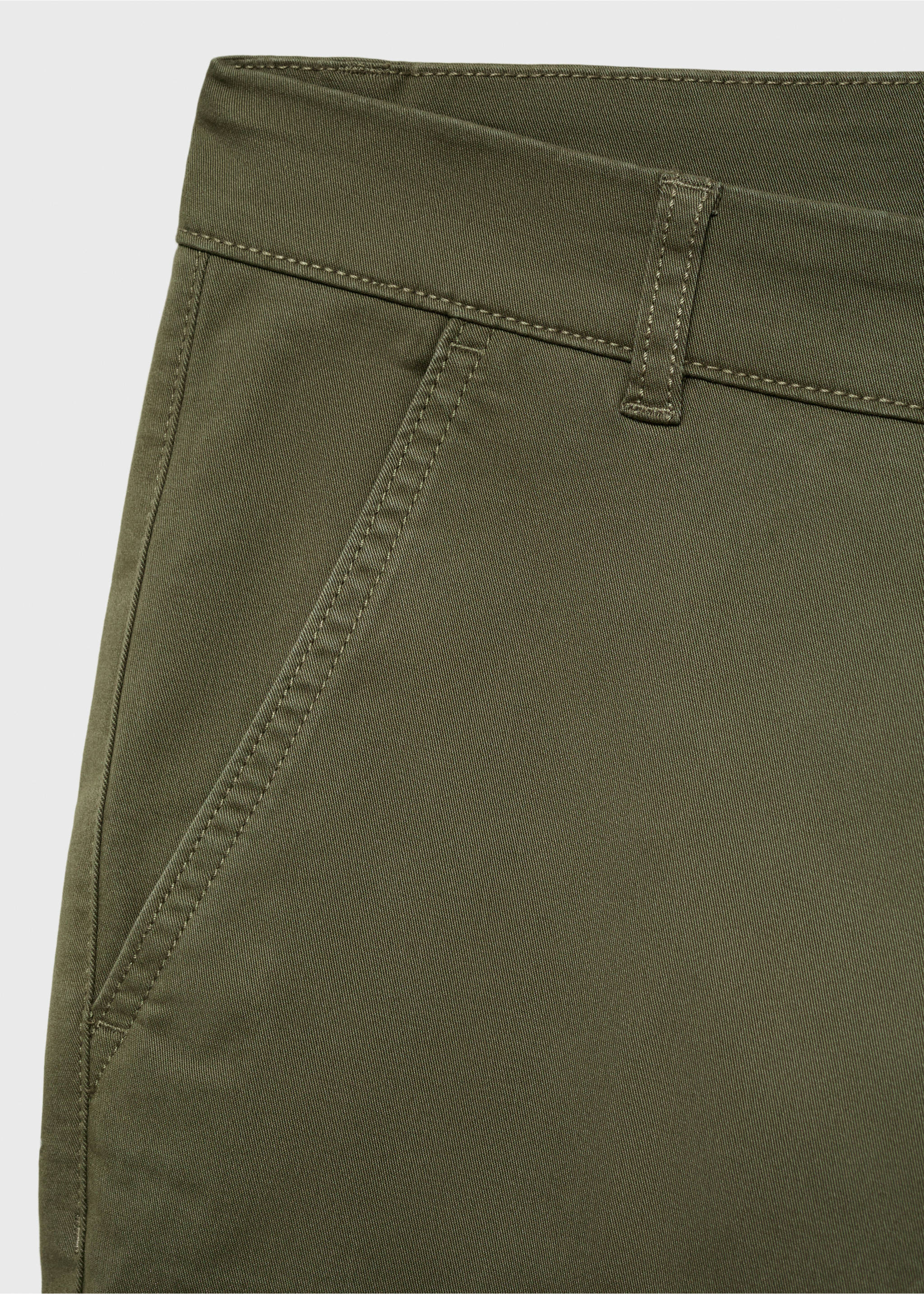 Stretchy chinos - Details of the article 8, Khaki. Ref: 17011216-00.