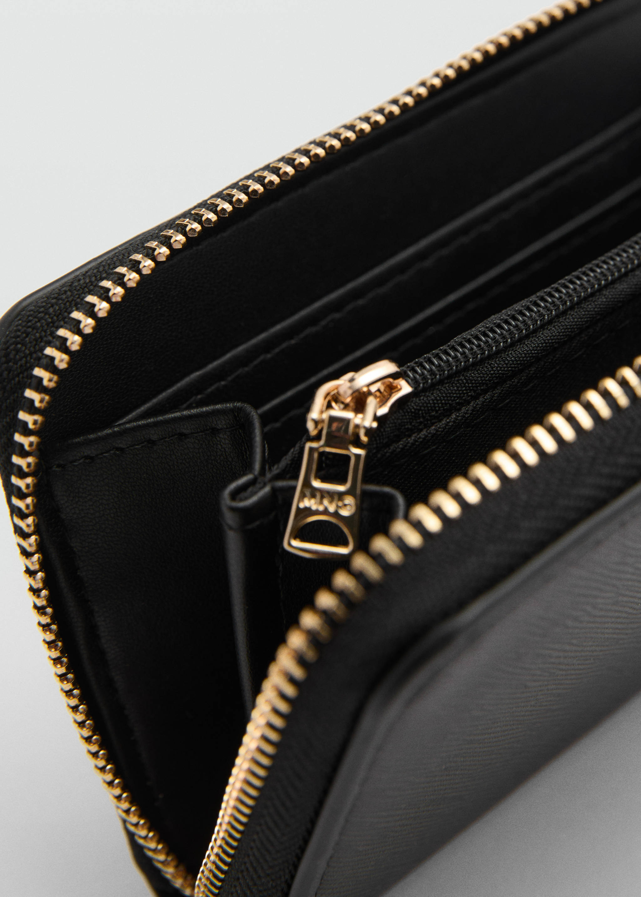 Medium wallet with saffiano effect - Medium plane