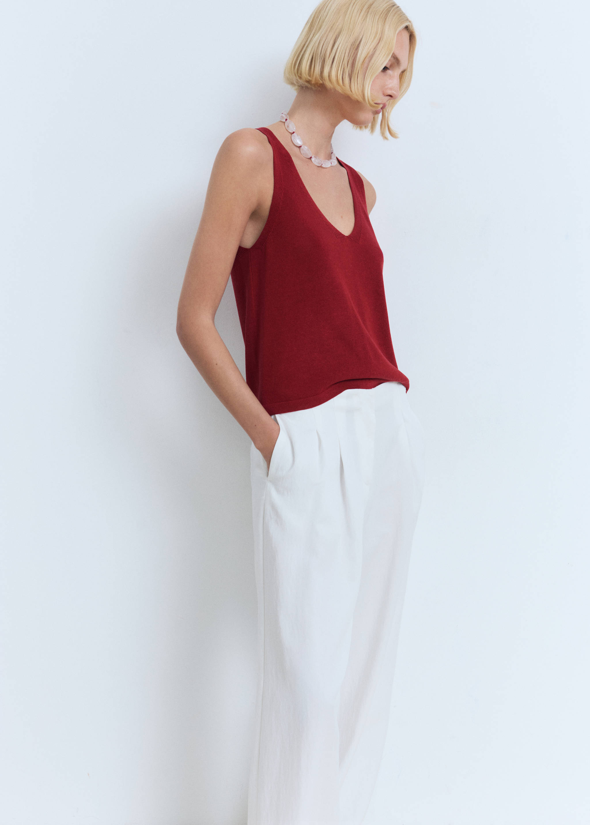 V-neck knit top - Details of the article 2