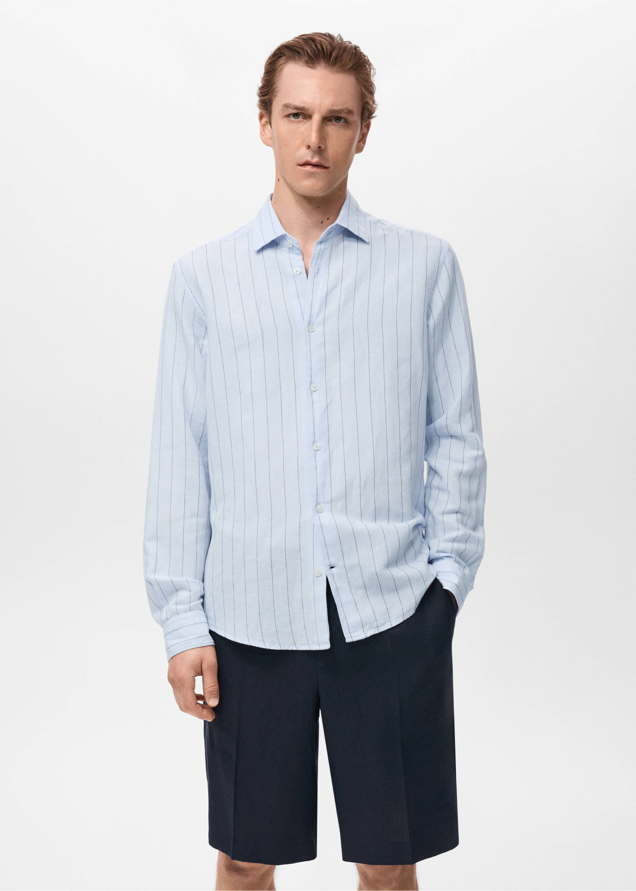 Linen pinstripe shirt - Medium plane, Sky Blue. Ref: 17011251-00.