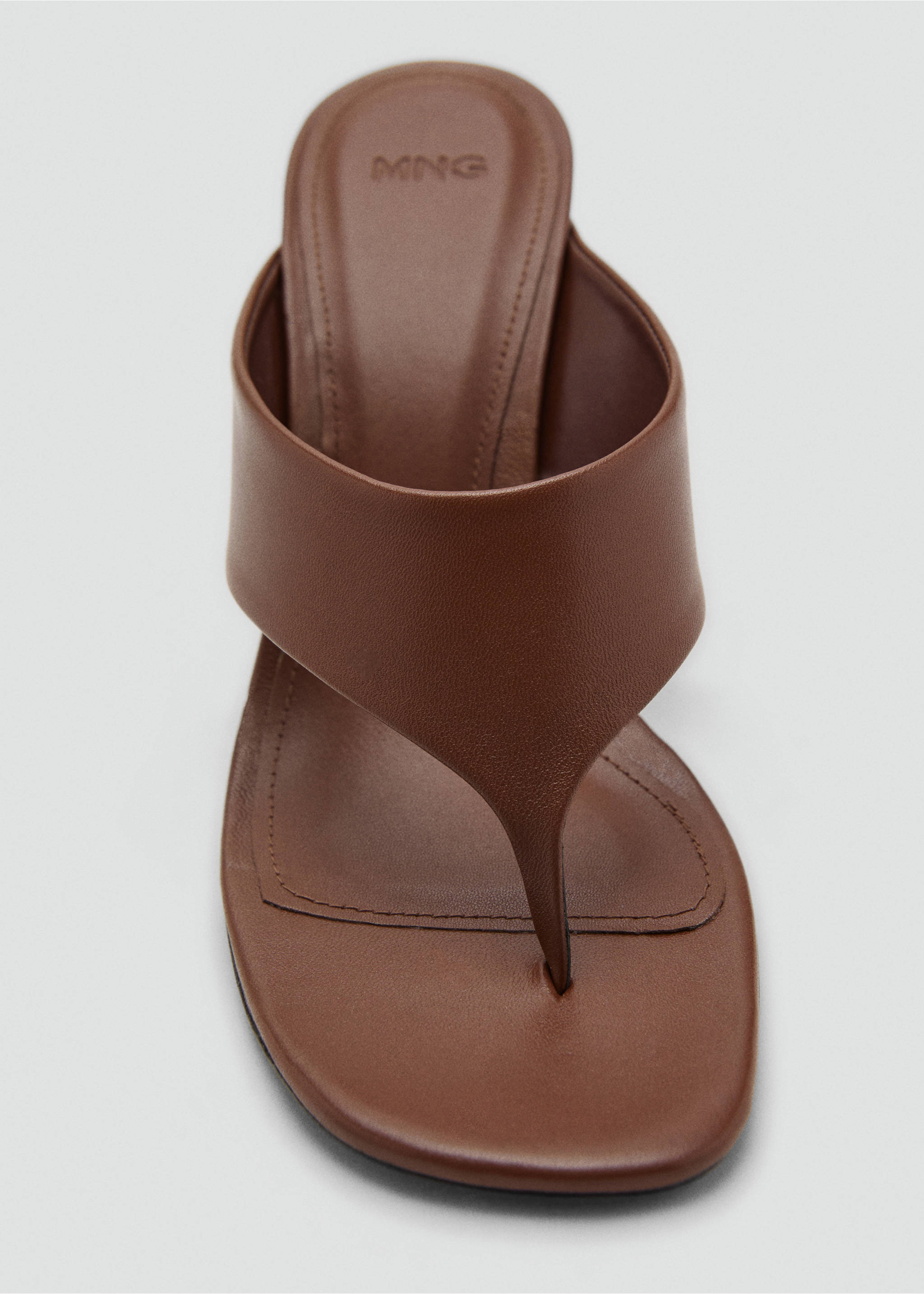 Sandàlia pell falca contrast - Detall de l'article 3, Xocolata. Ref: 17011261-00.