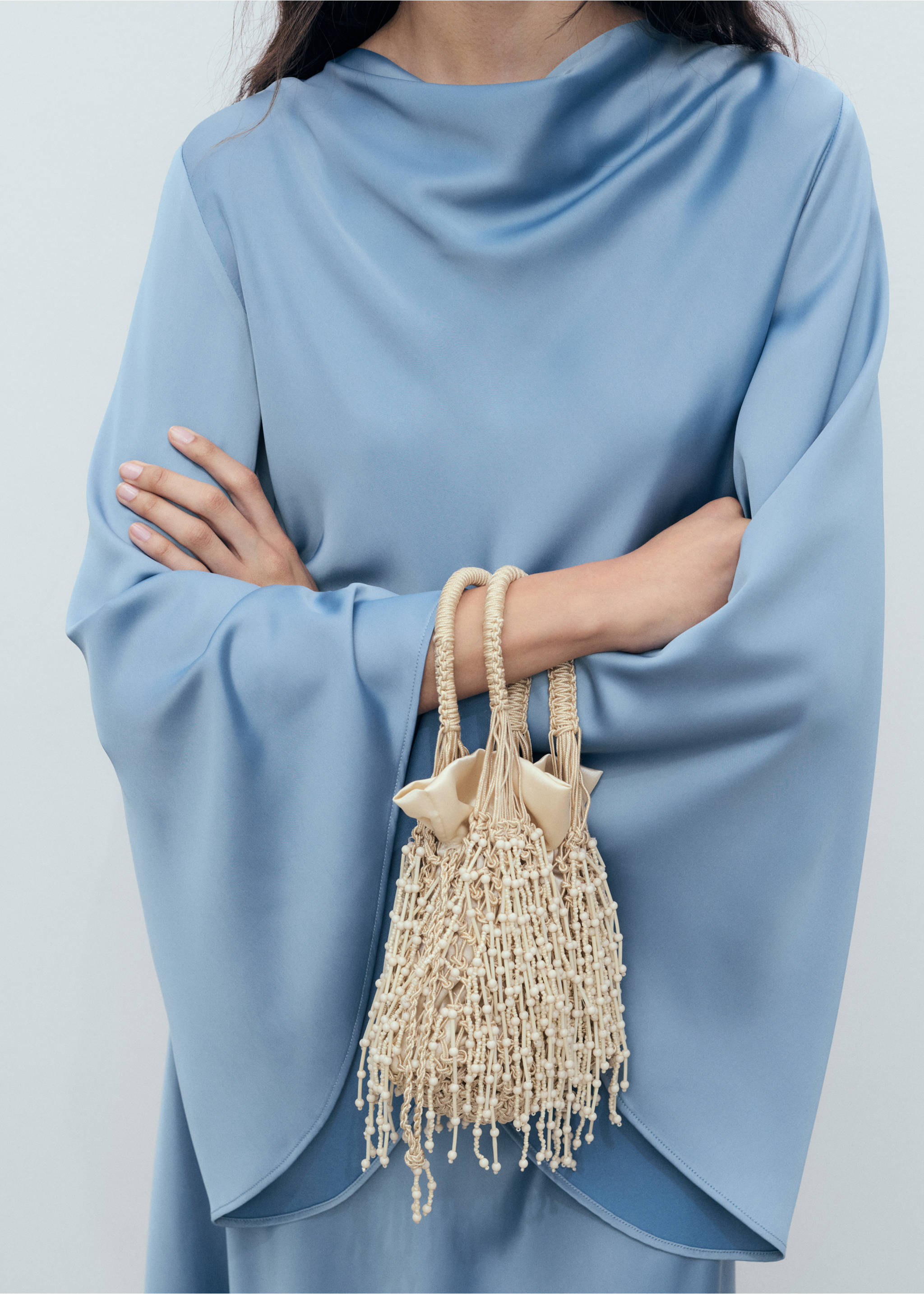 Long satin dress - Details of the article 3, Blue. Ref: 17011269-00.