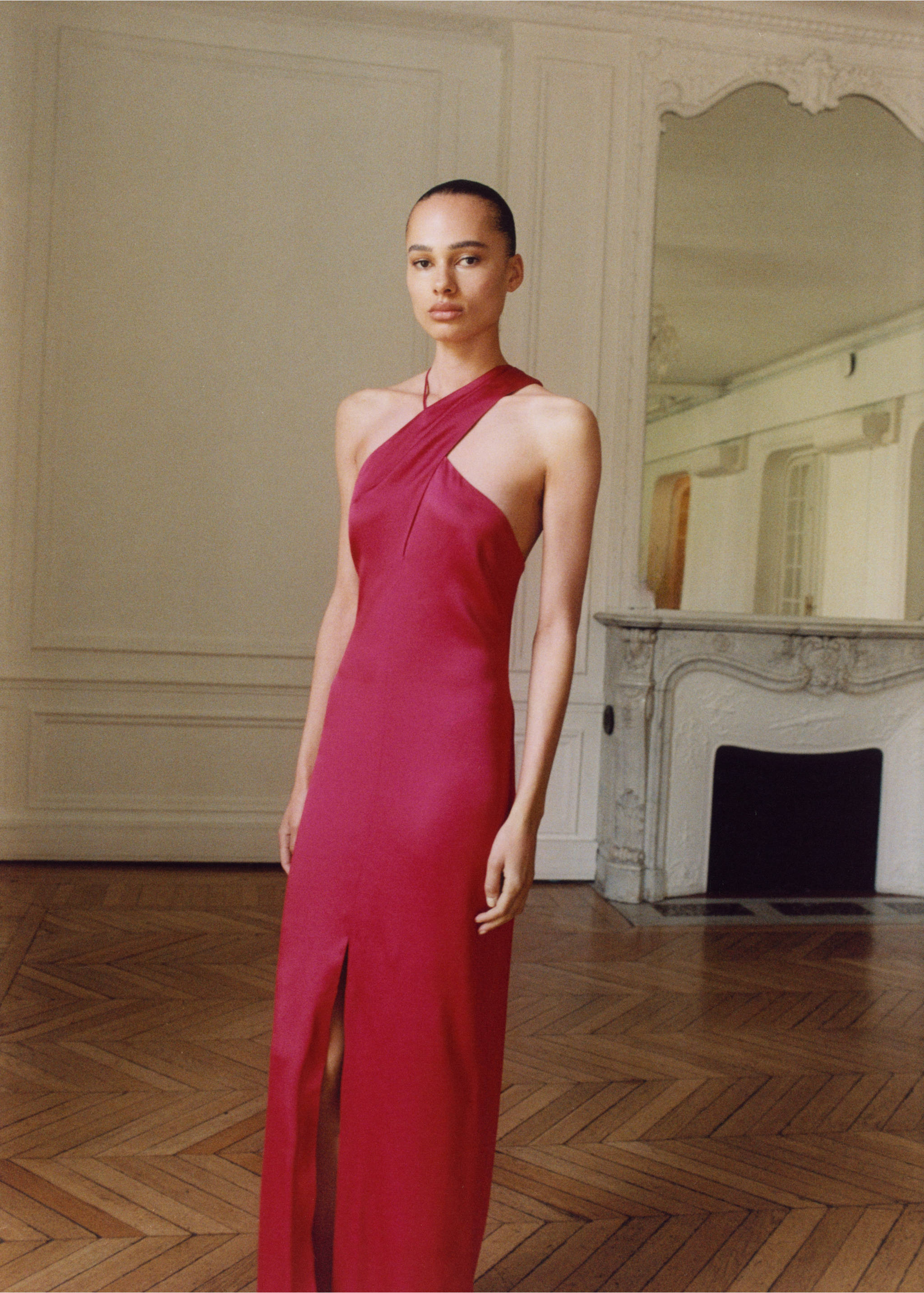 Cross-neckline slit dress - Medium plane, Red. Ref: 17011272-00.