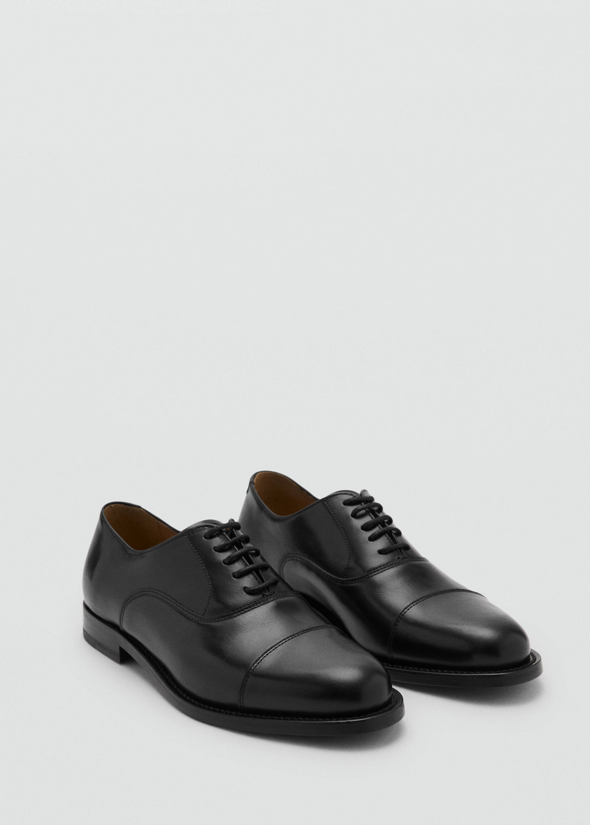 Chaussures style richelieus cuir - Plan moyen