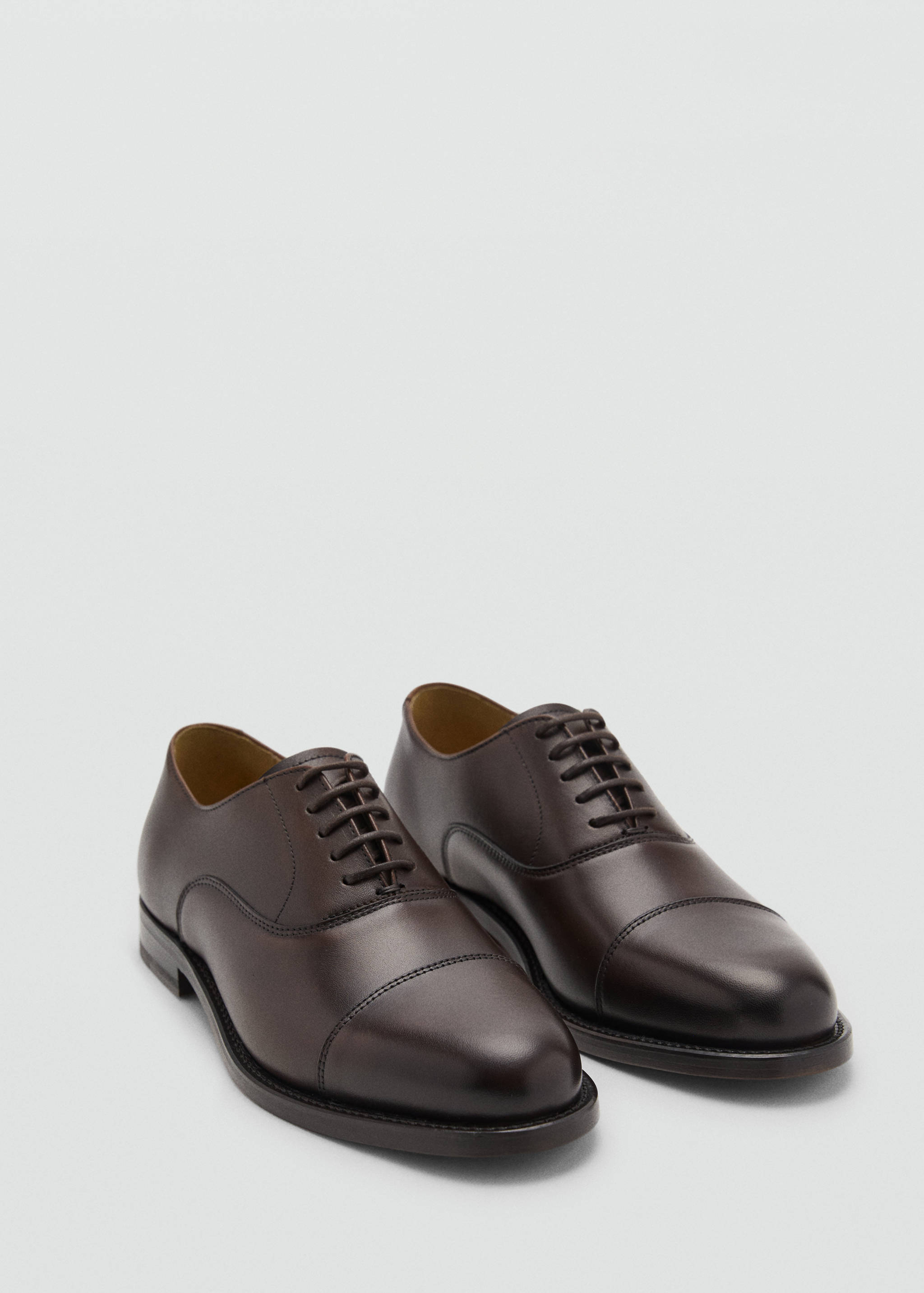 Chaussures style richelieus cuir - Plan moyen