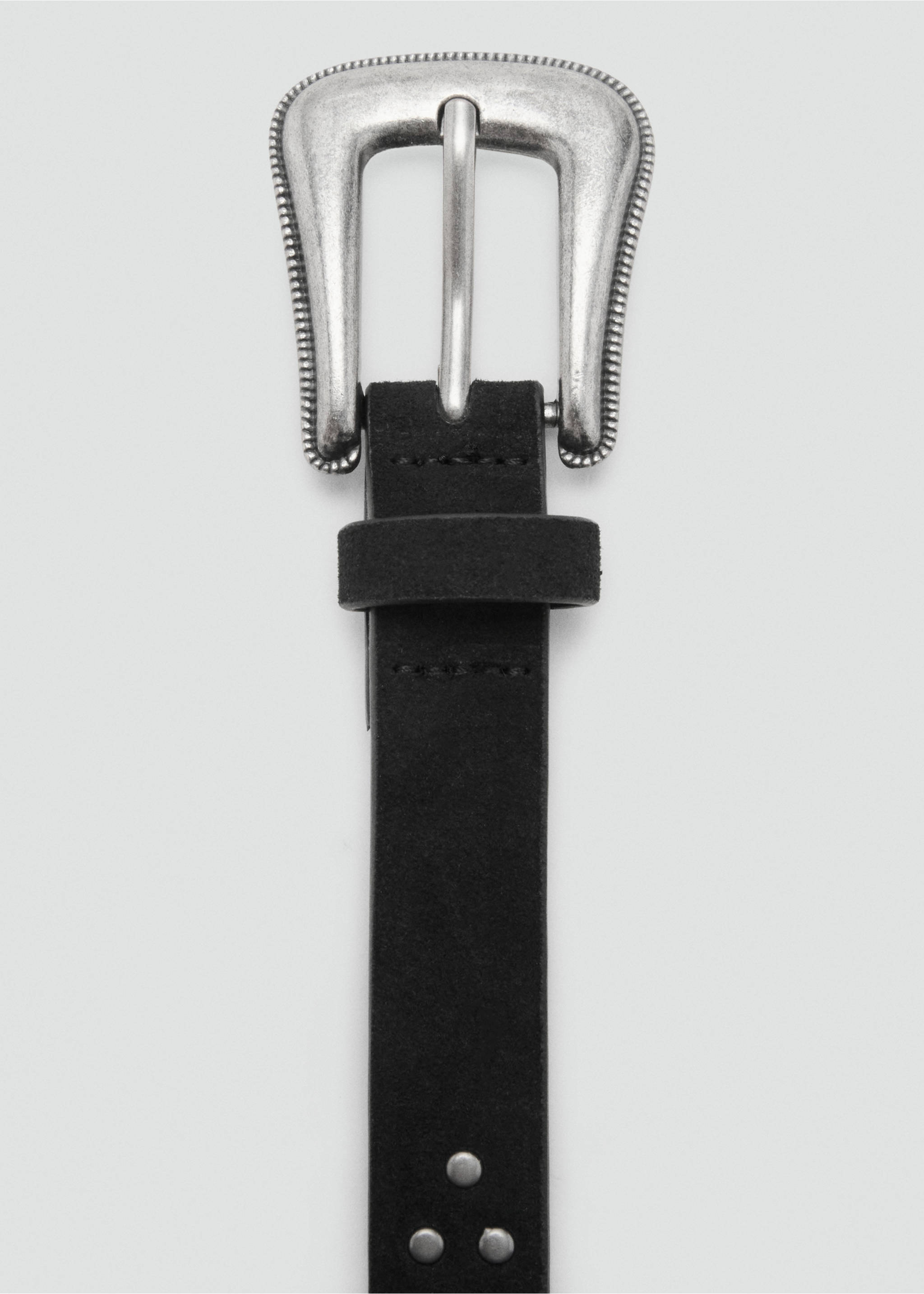 Studded leather belt - Medium plane, Black. Ref: 17011522-00.