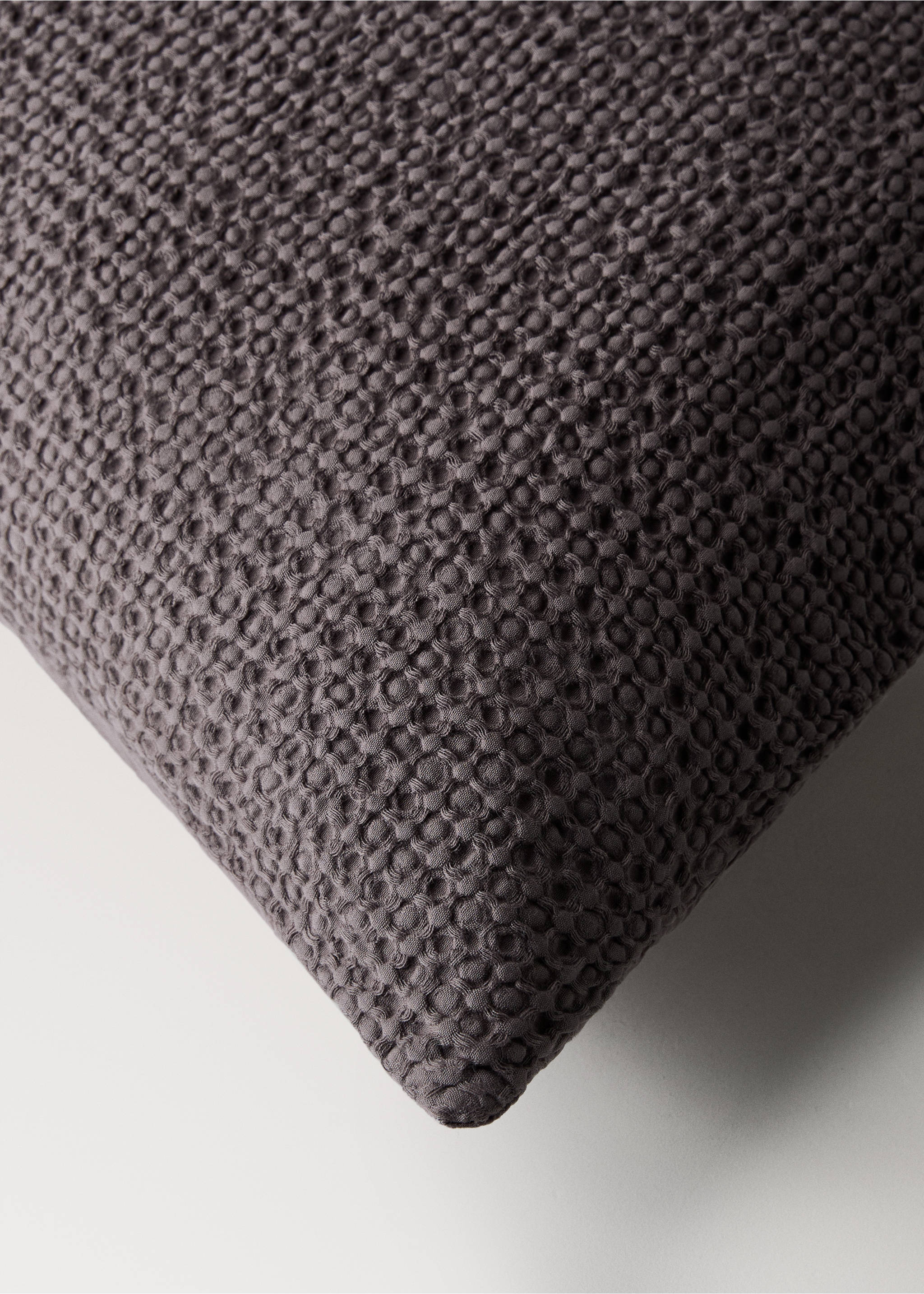 Cotton percale waffle duvet cover Superking bed - Details of the article 3, Blackberry. Ref: 17011553-00.