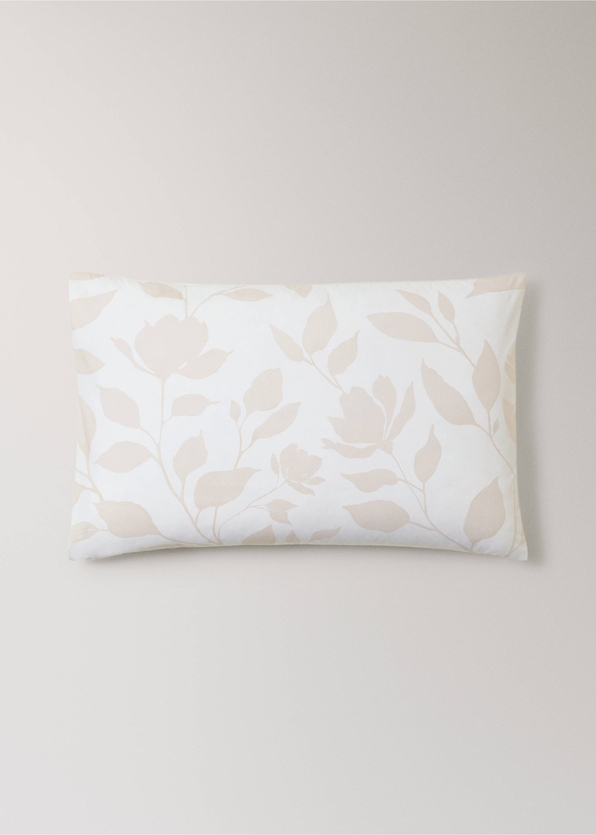 Two percale cotton floral-print pillowcases 50x75 cm - Article without model, Vanilla. Ref: 17011589-00.