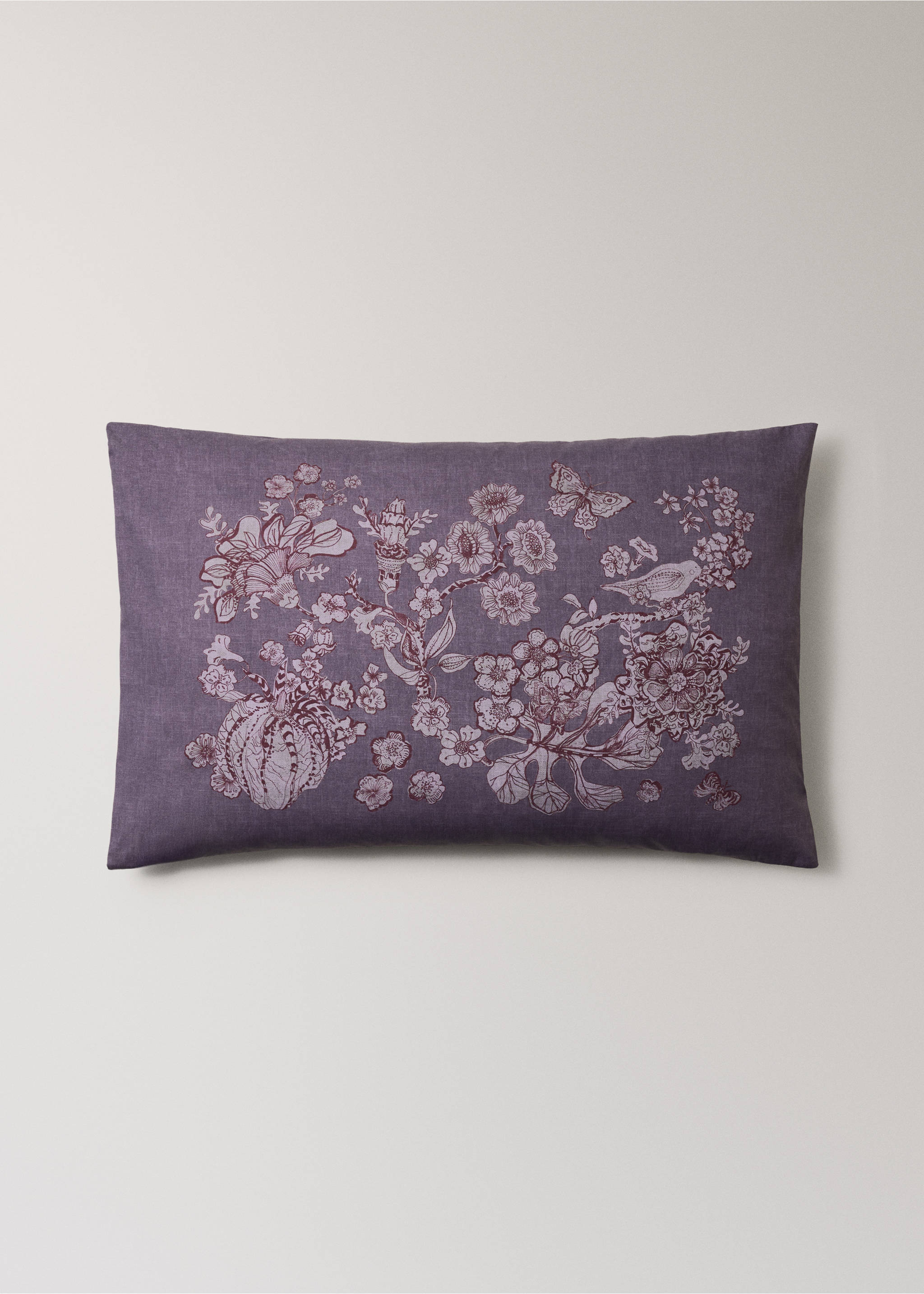 Purple pillowcase with an intricate plum-coloured botanical print., Plum. Ref: 17011609-00.