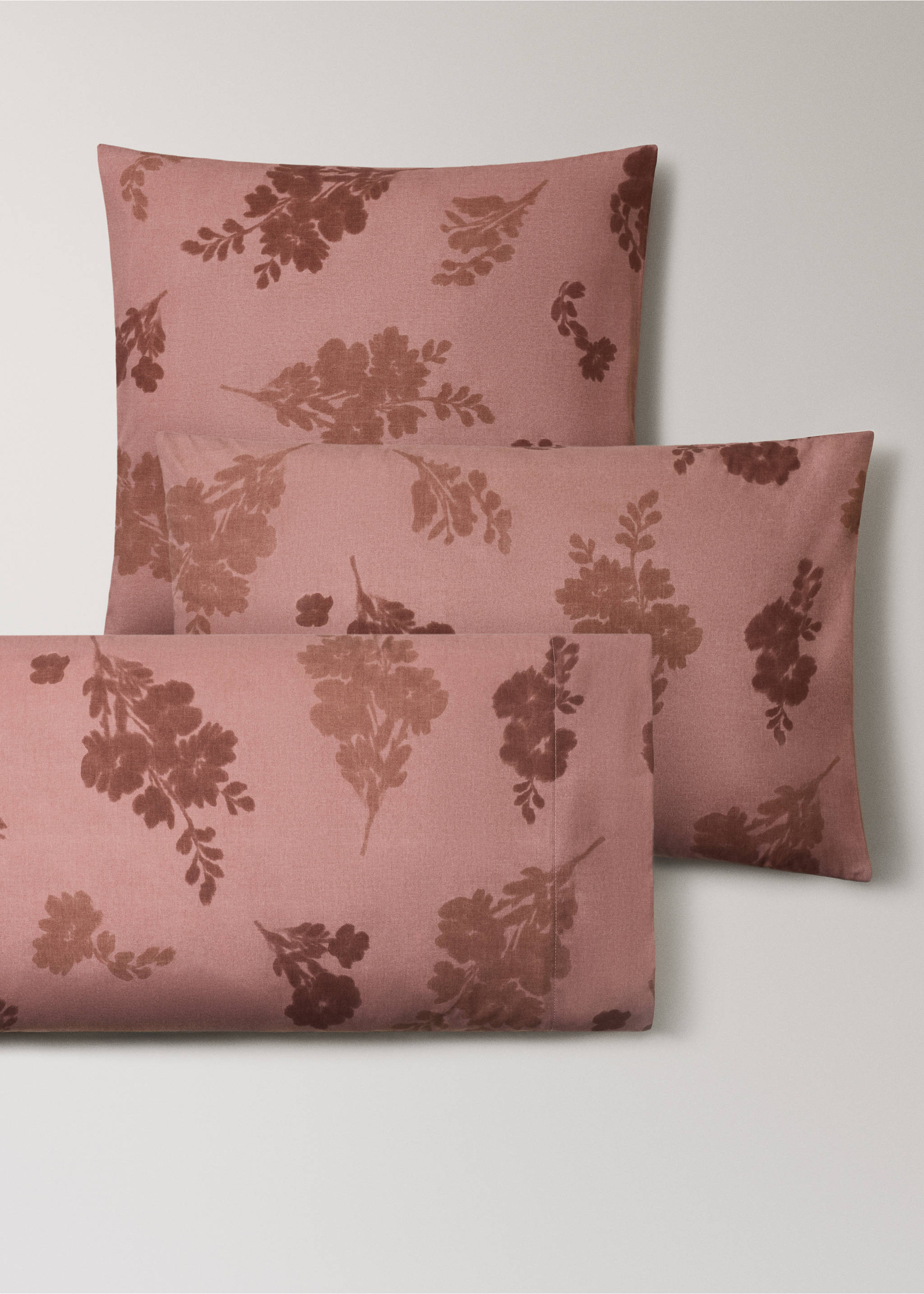 Two 200-thread count percale cotton diffused floral-print pillowcases 50x75 cm - Details of the article 4, Medium Pink. Ref: 17011612-00.
