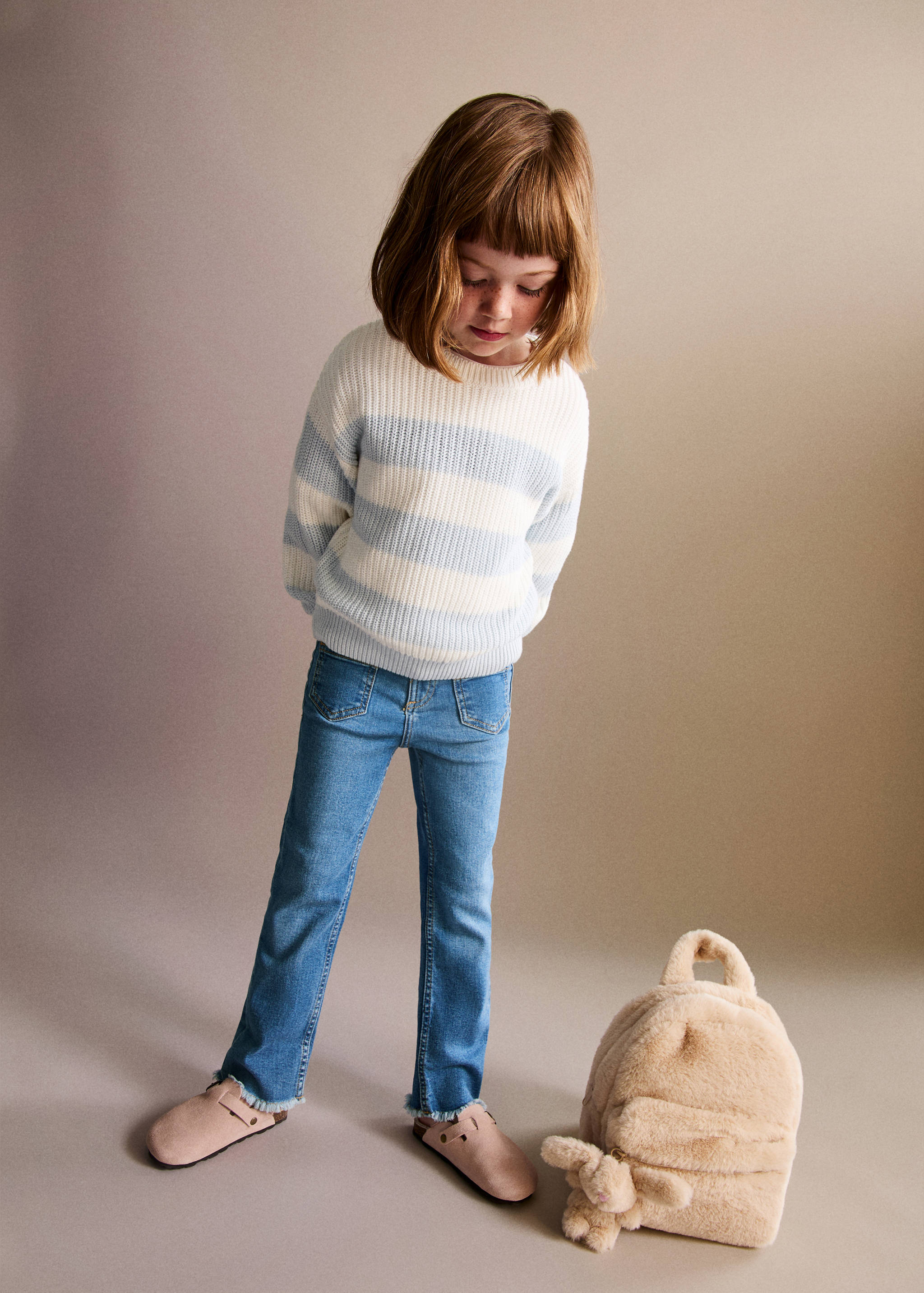 Frayed low-rise skinny jeans - General plane