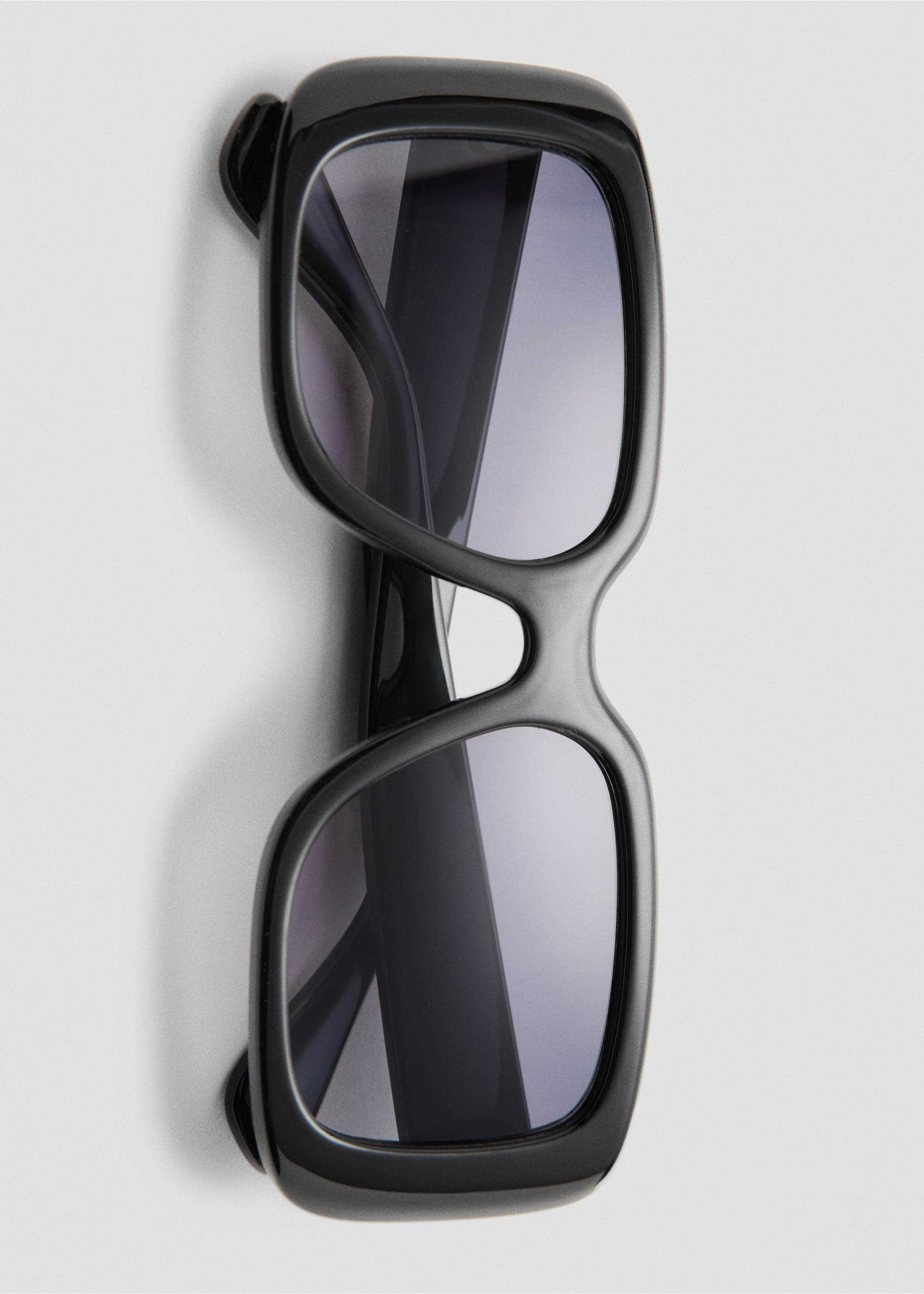 Squared frame sunglasses - Details of the article 2, Black. Ref: 17012545-00.