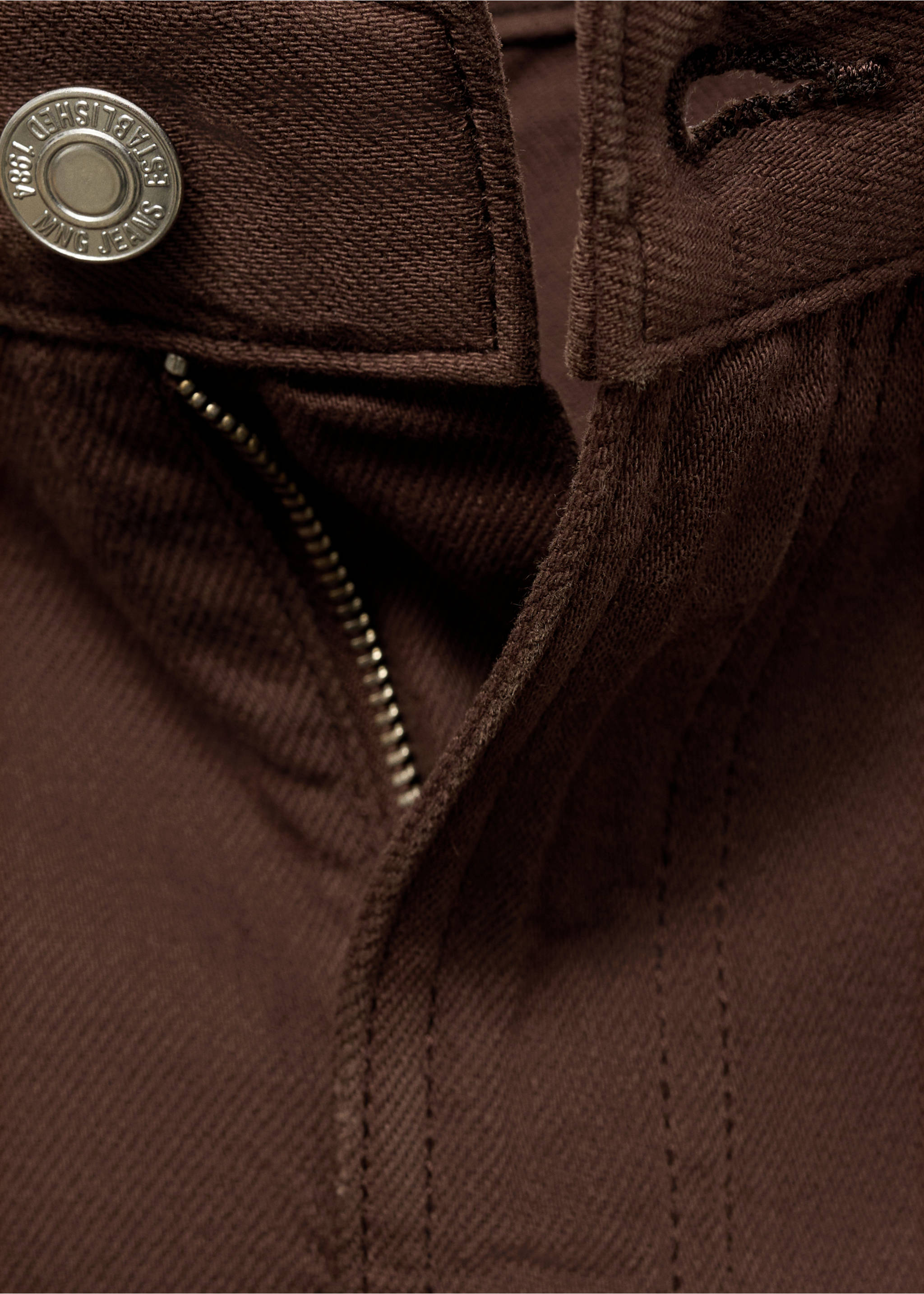 Denim shorts with frayed hem and pleats - Details of the article 0, Chocolate. Ref: 17012903-00.