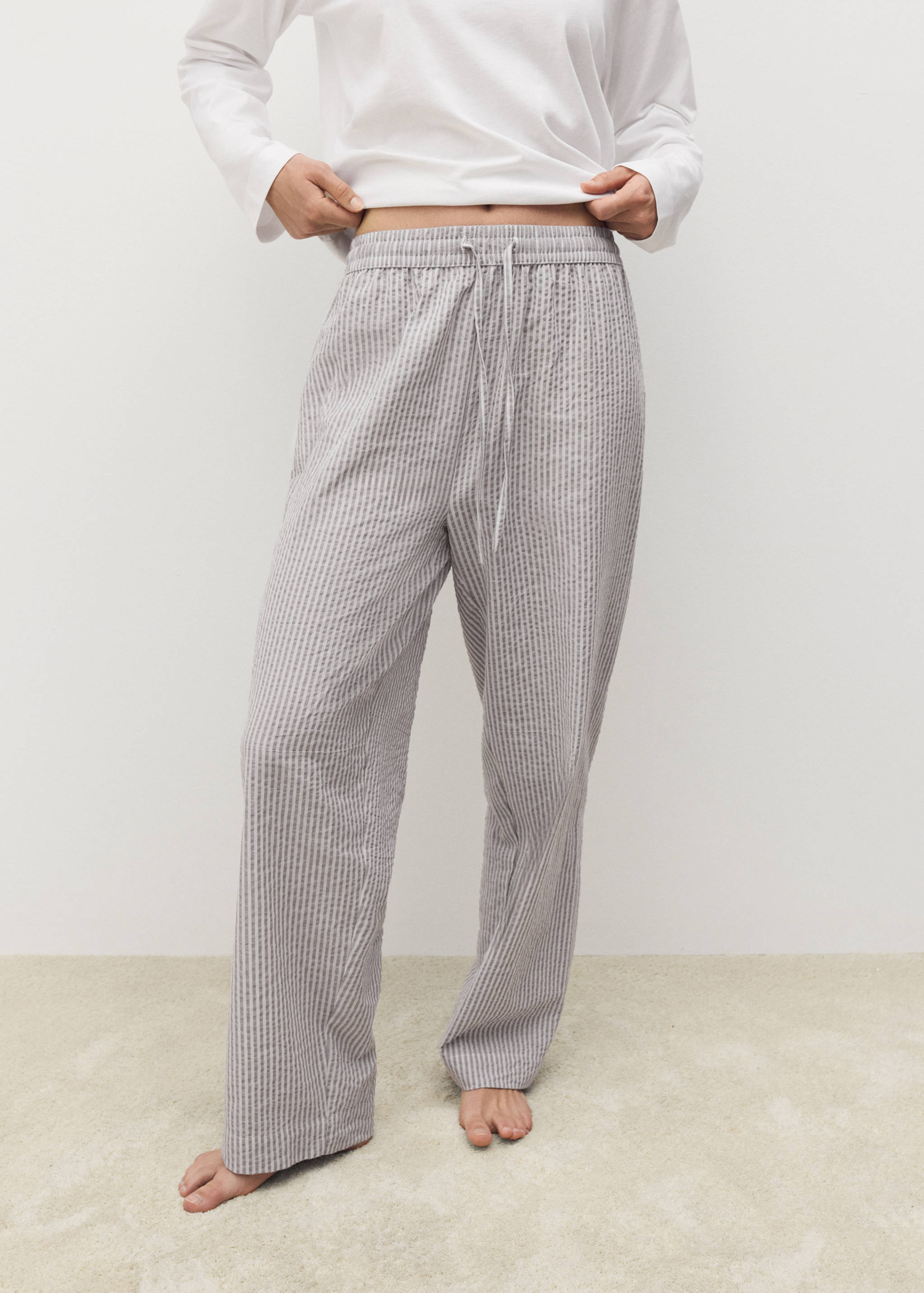 Pijama dos piezas raya seersucker - Plano medio
