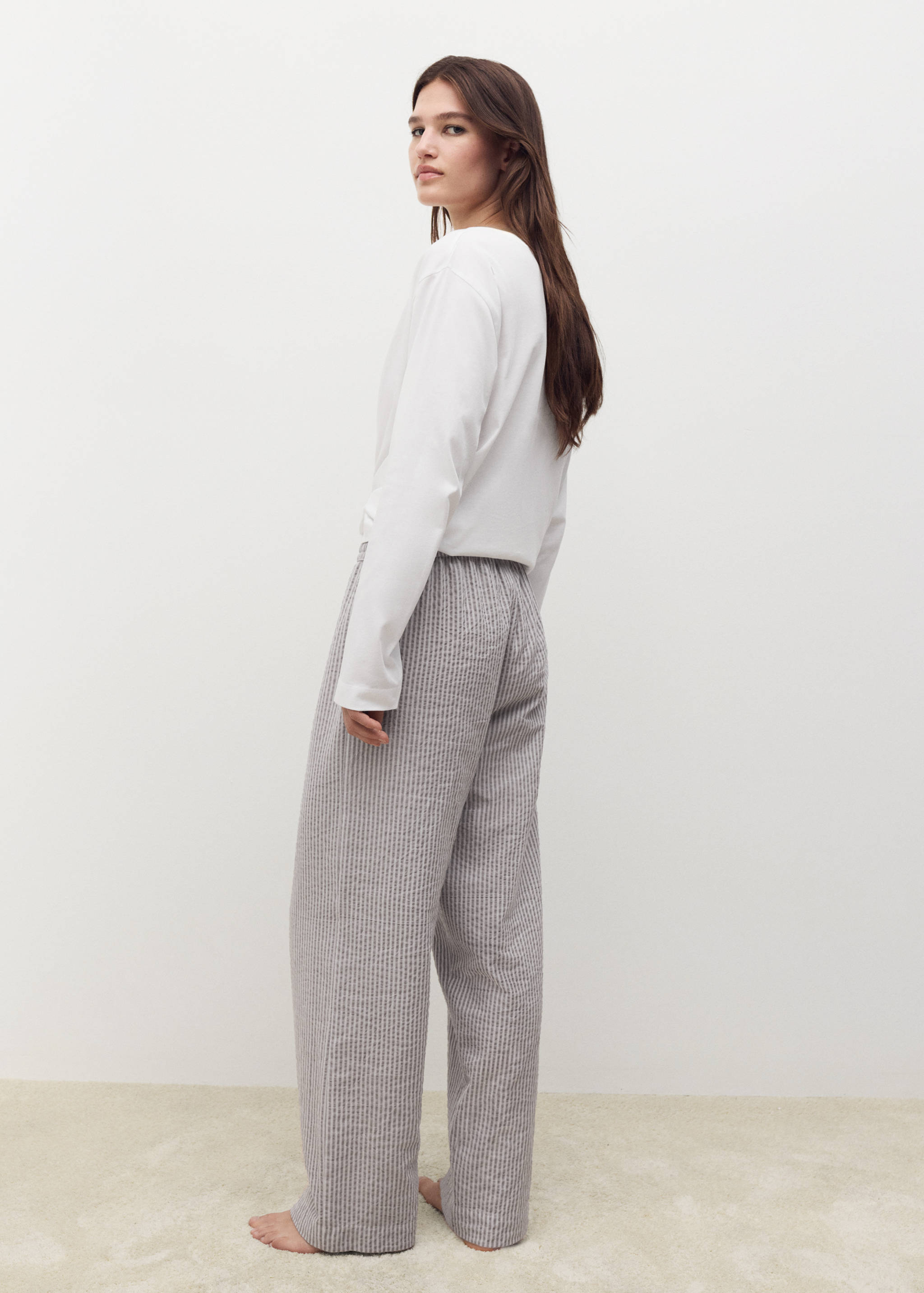Pijama dos piezas raya seersucker - Reverso del artículo