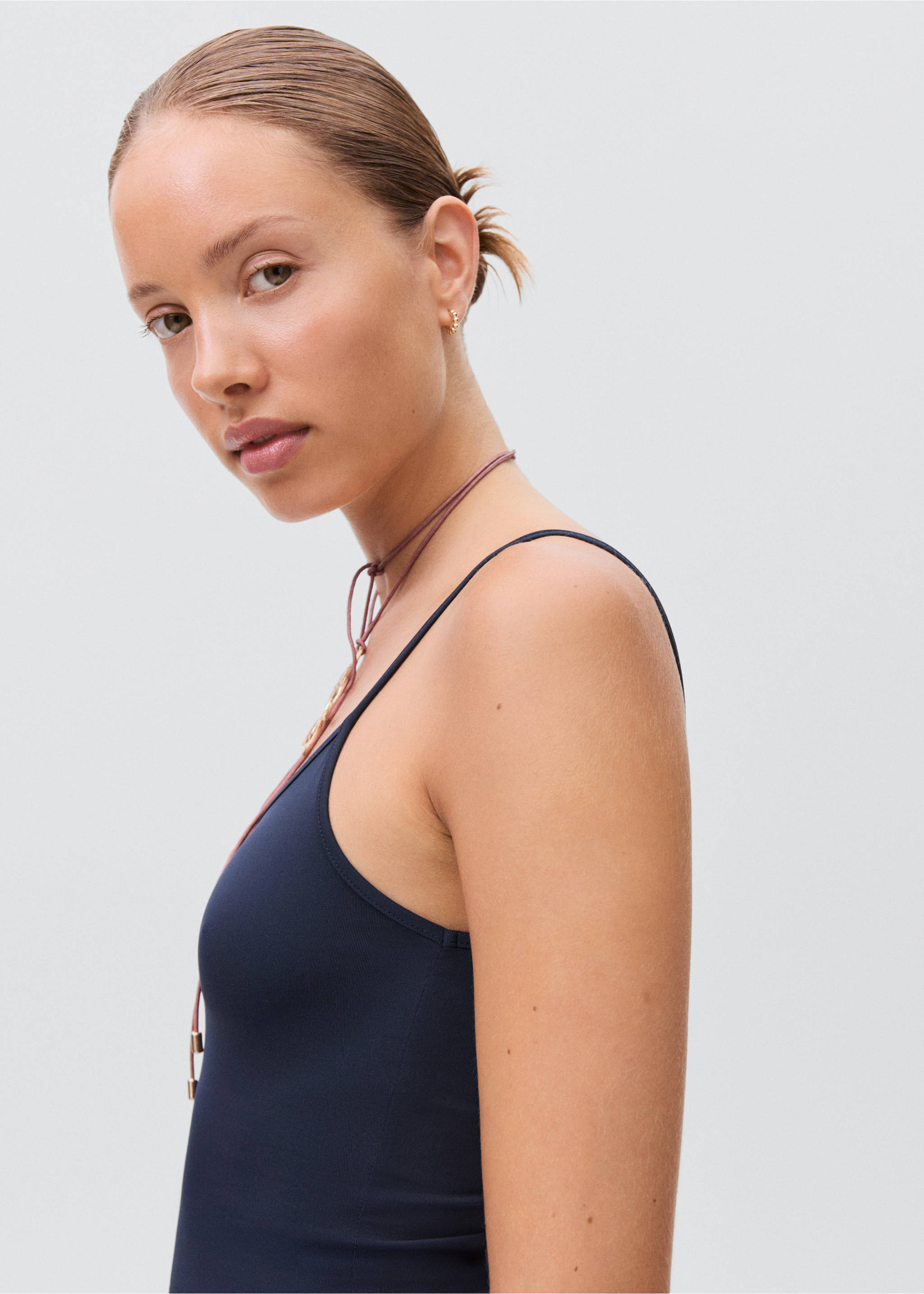 Plain strapless top - Details of the article 1, Navy. Ref: 17012908-00.