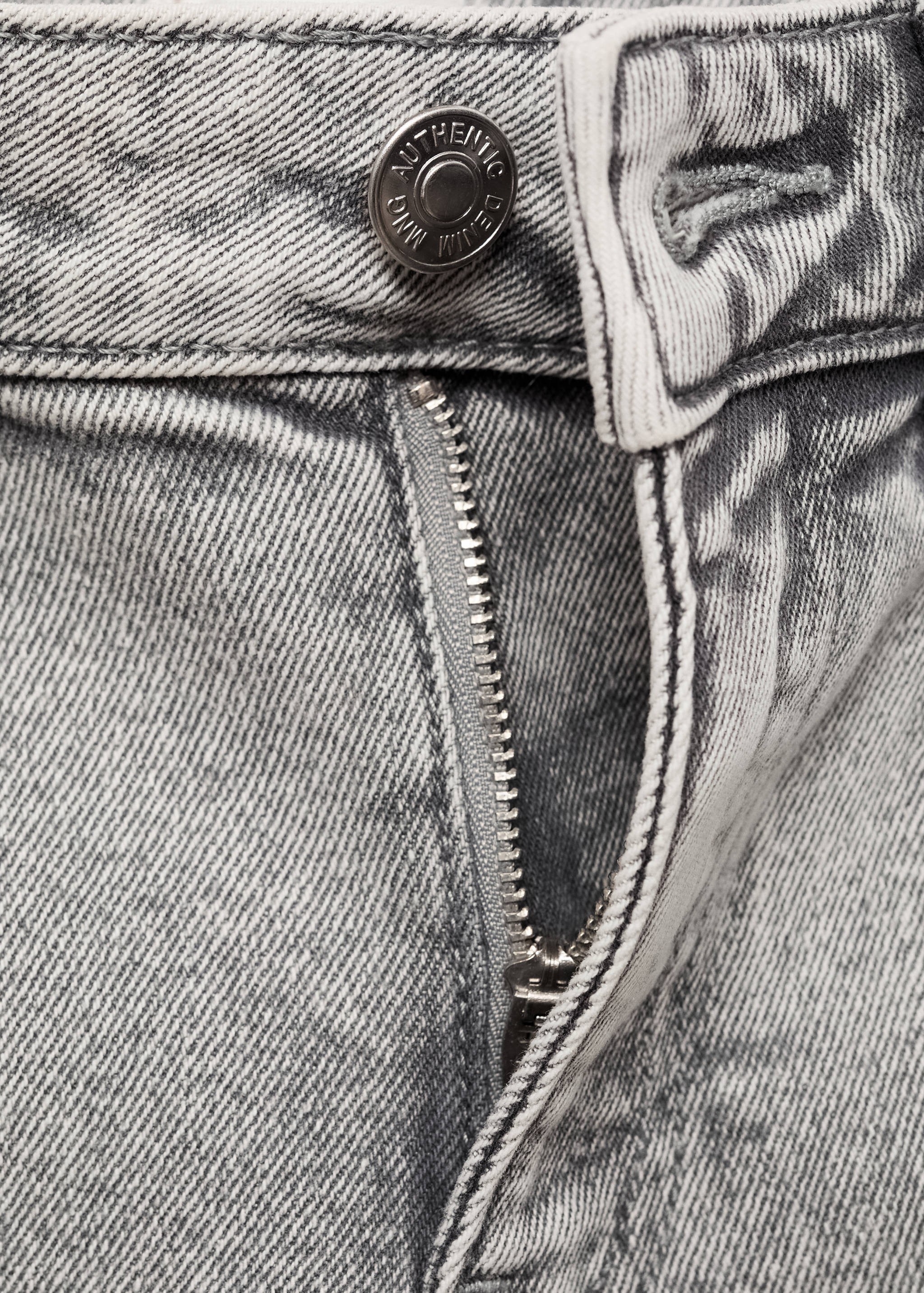 Straight jeans with embroidered butterflies - Details of the article 8