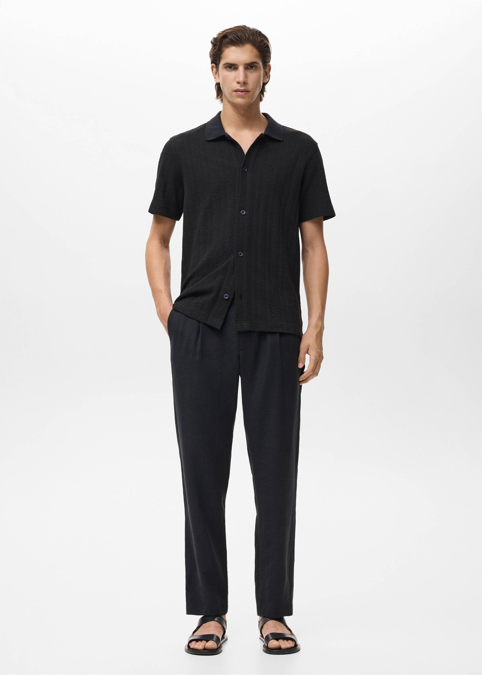Straight-fit pleated trousers - General plane, Black. Ref: 17012920-00.