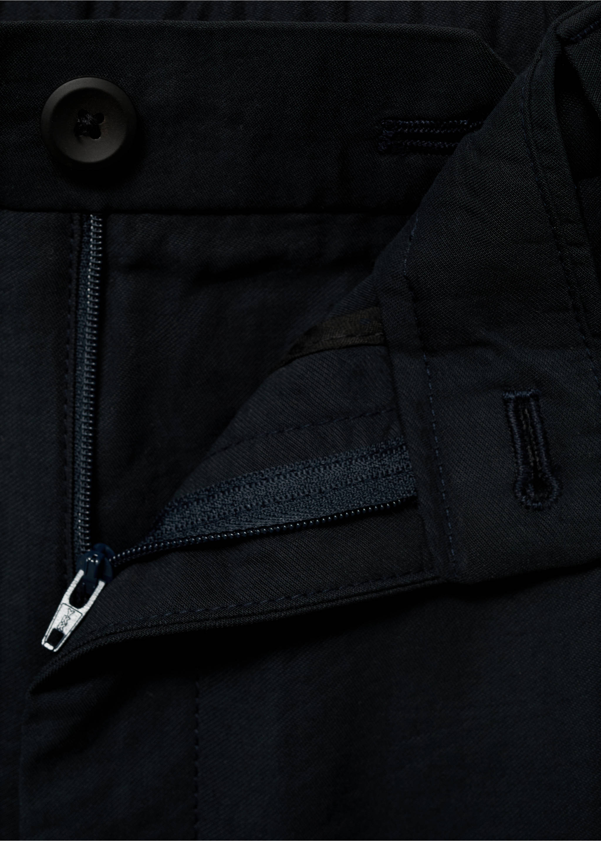 Straight-fit pleated trousers - Details of the article 8, Black. Ref: 17012920-00.